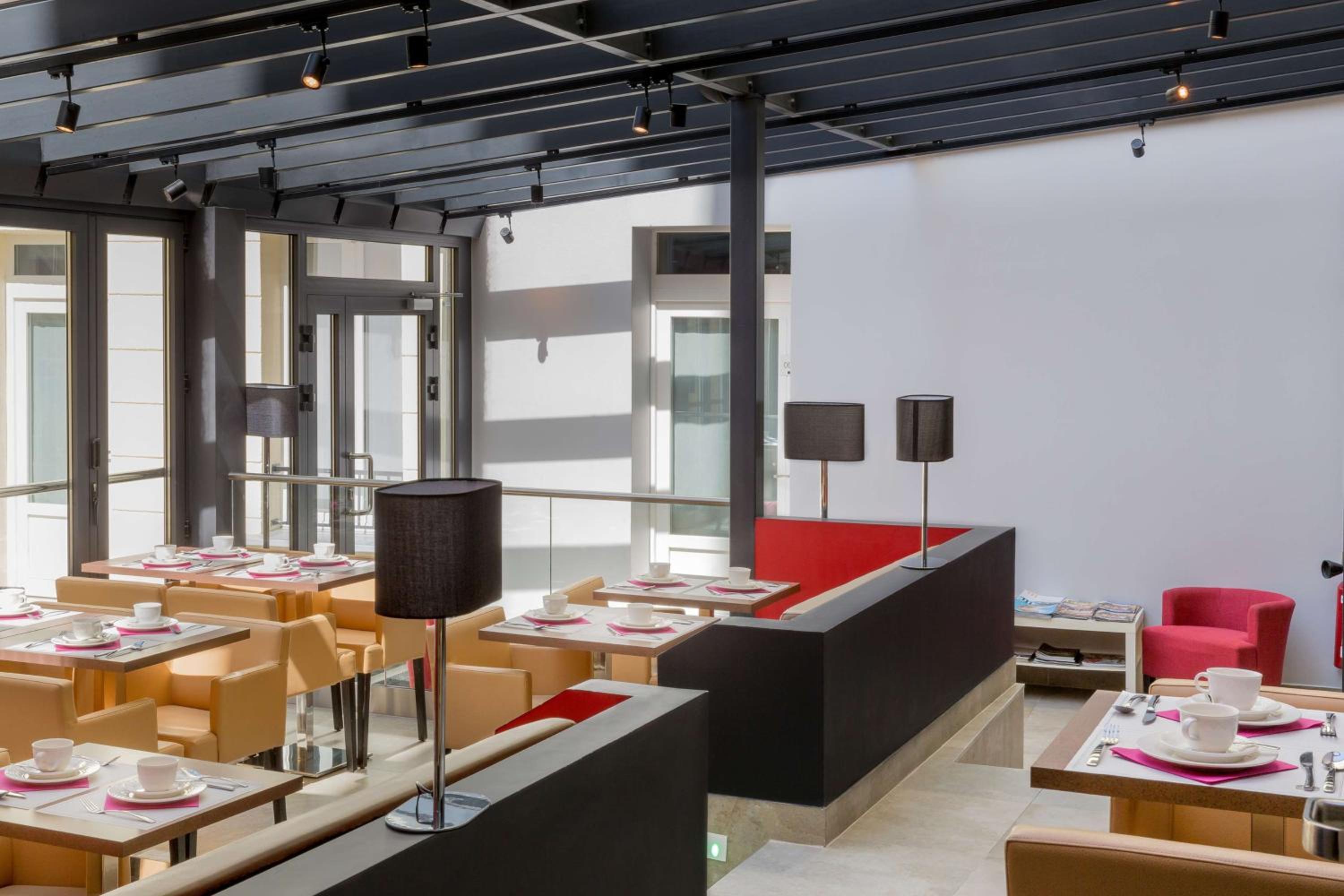 restaurant