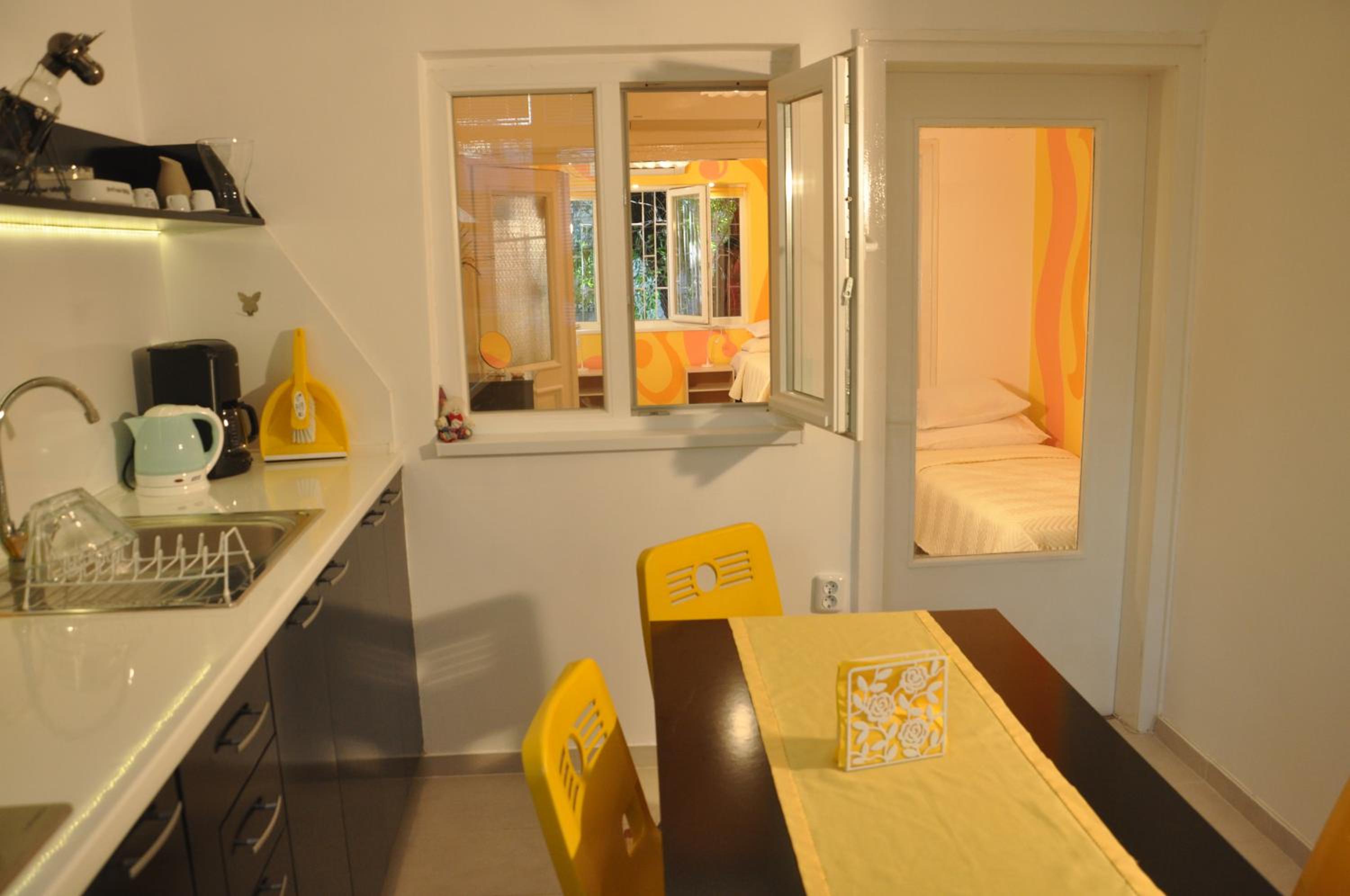 Arlequin Apartment