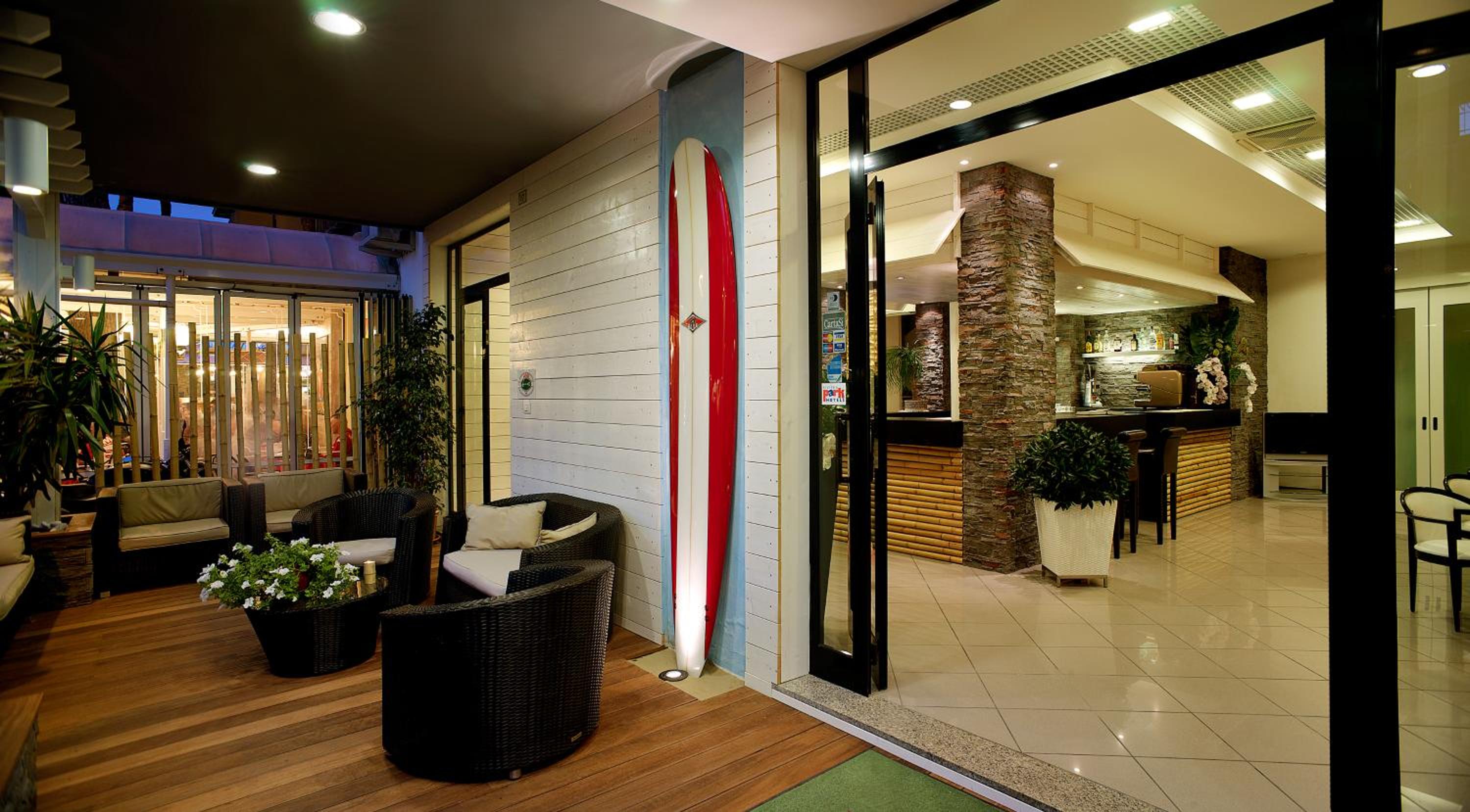 Hotel Hawaii - Image 1