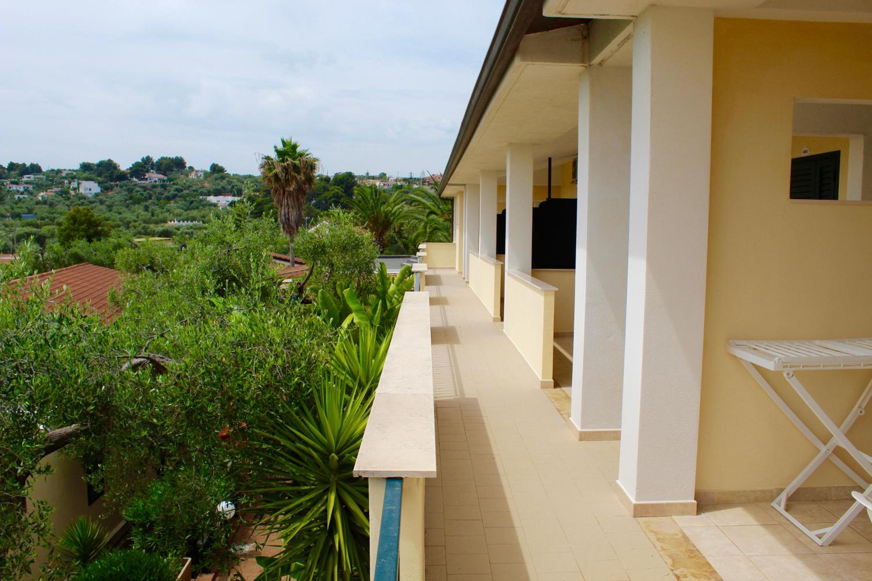 balcony