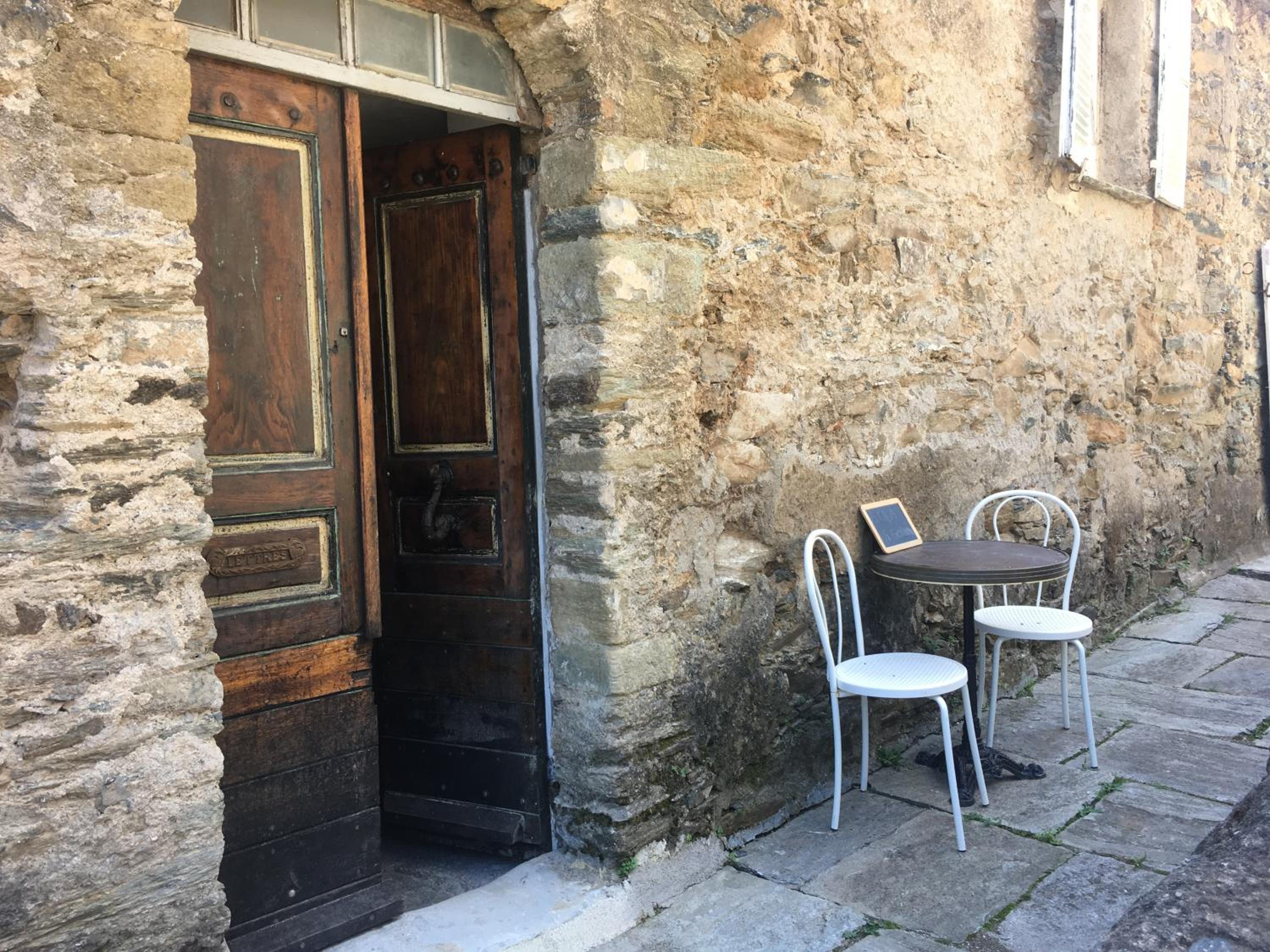 Photo 18