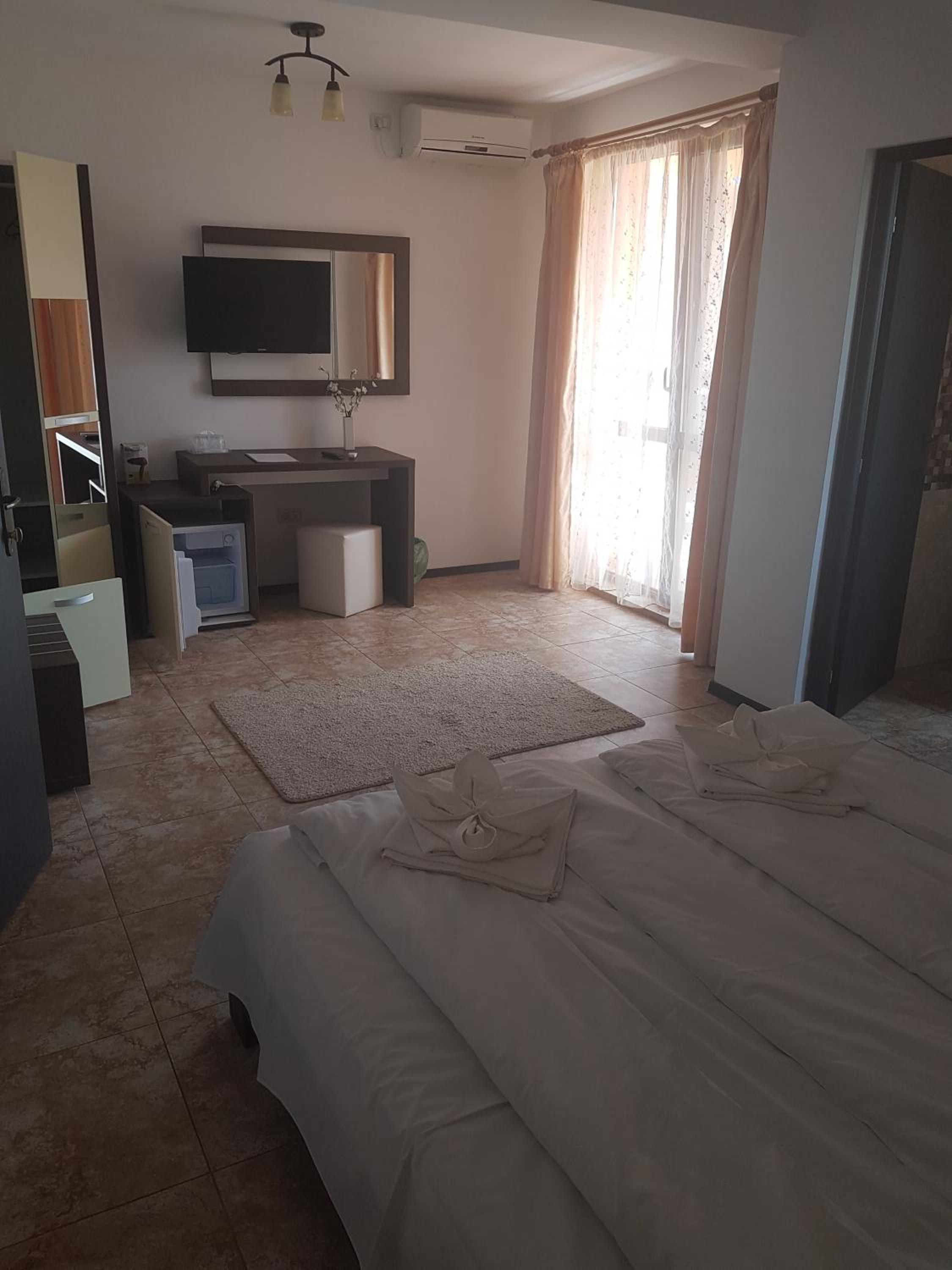 Photo 19