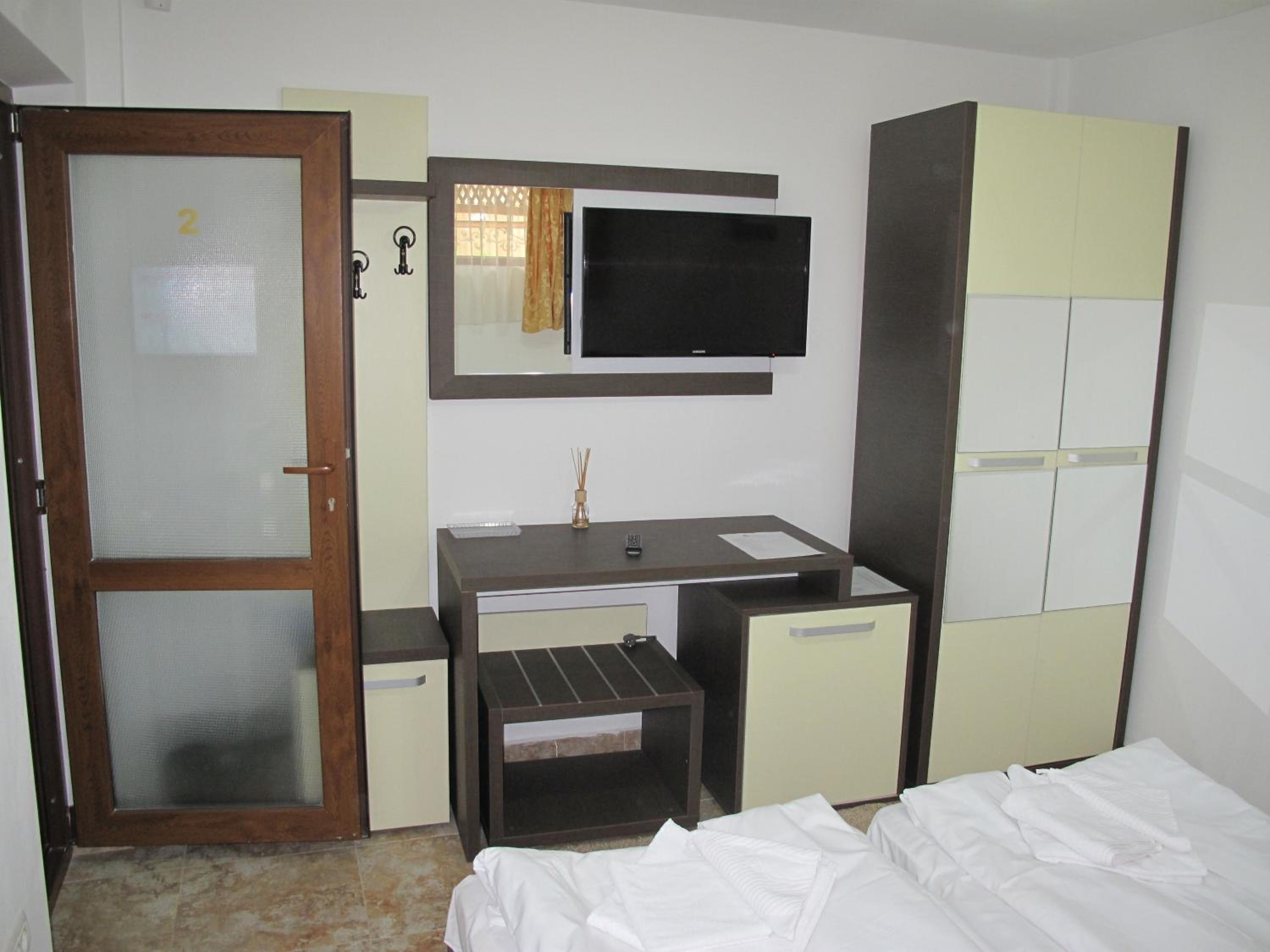 Photo 11