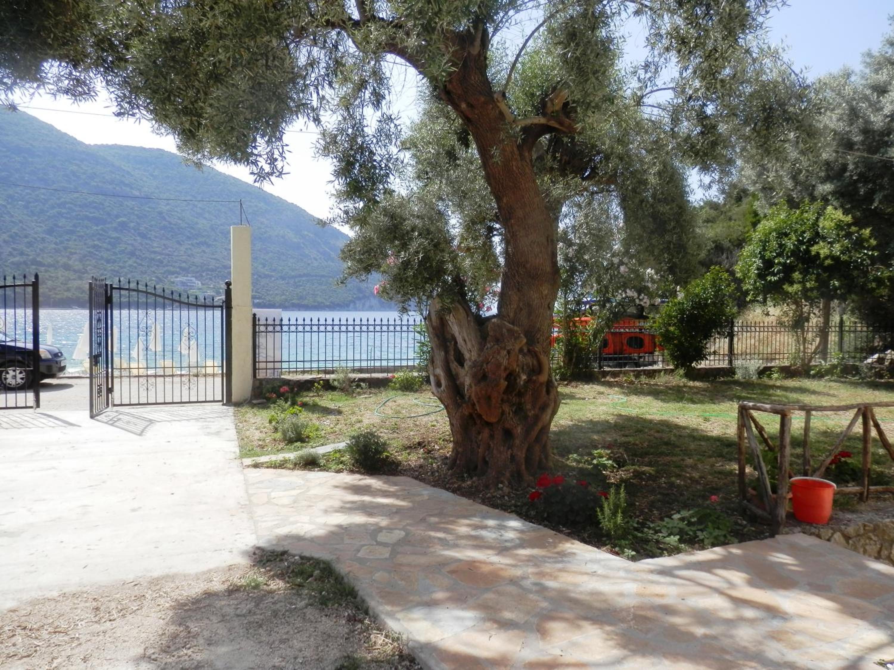 Sea Pebble Studios view 4