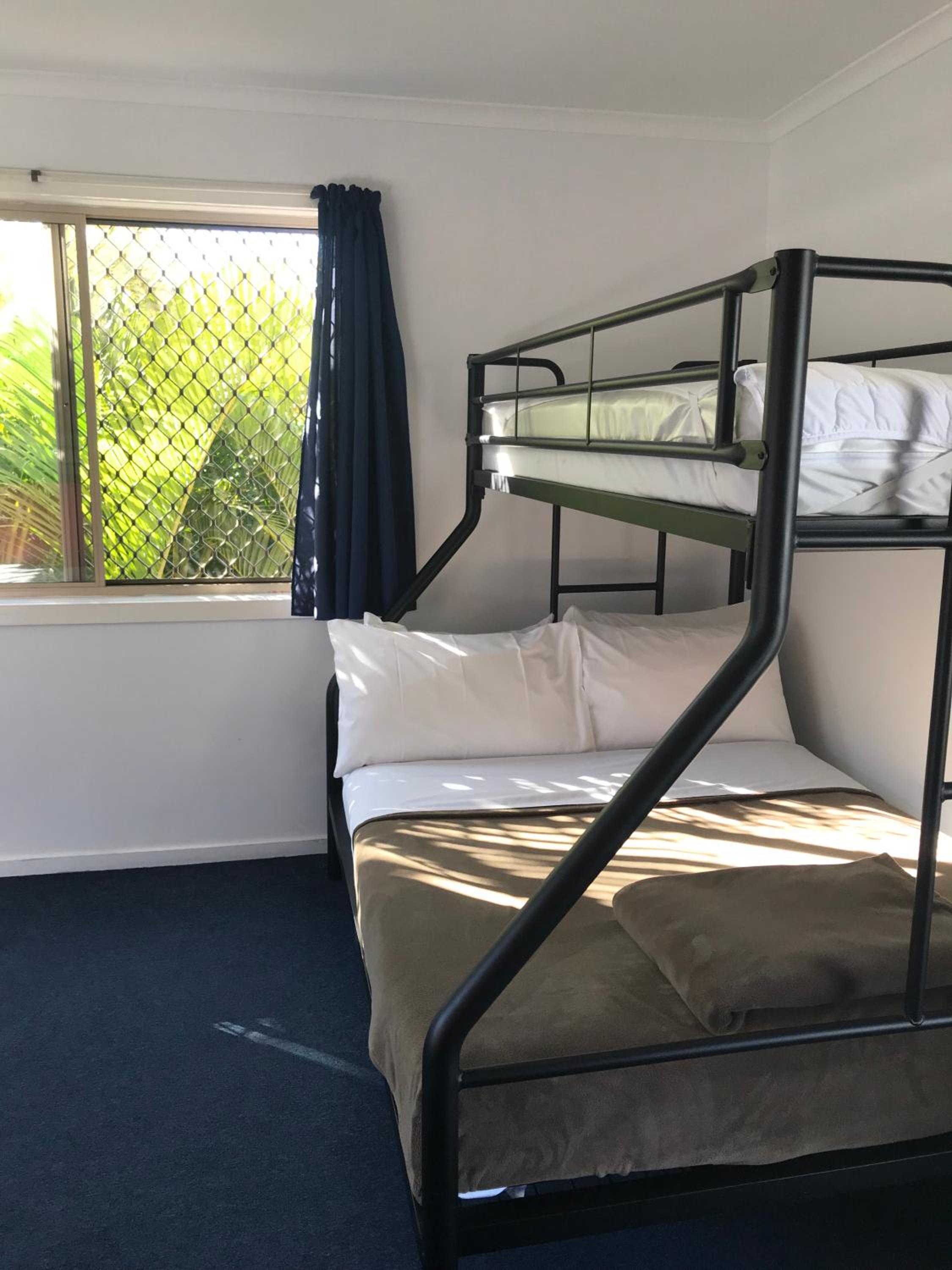 Backpackers Inn On The Beach