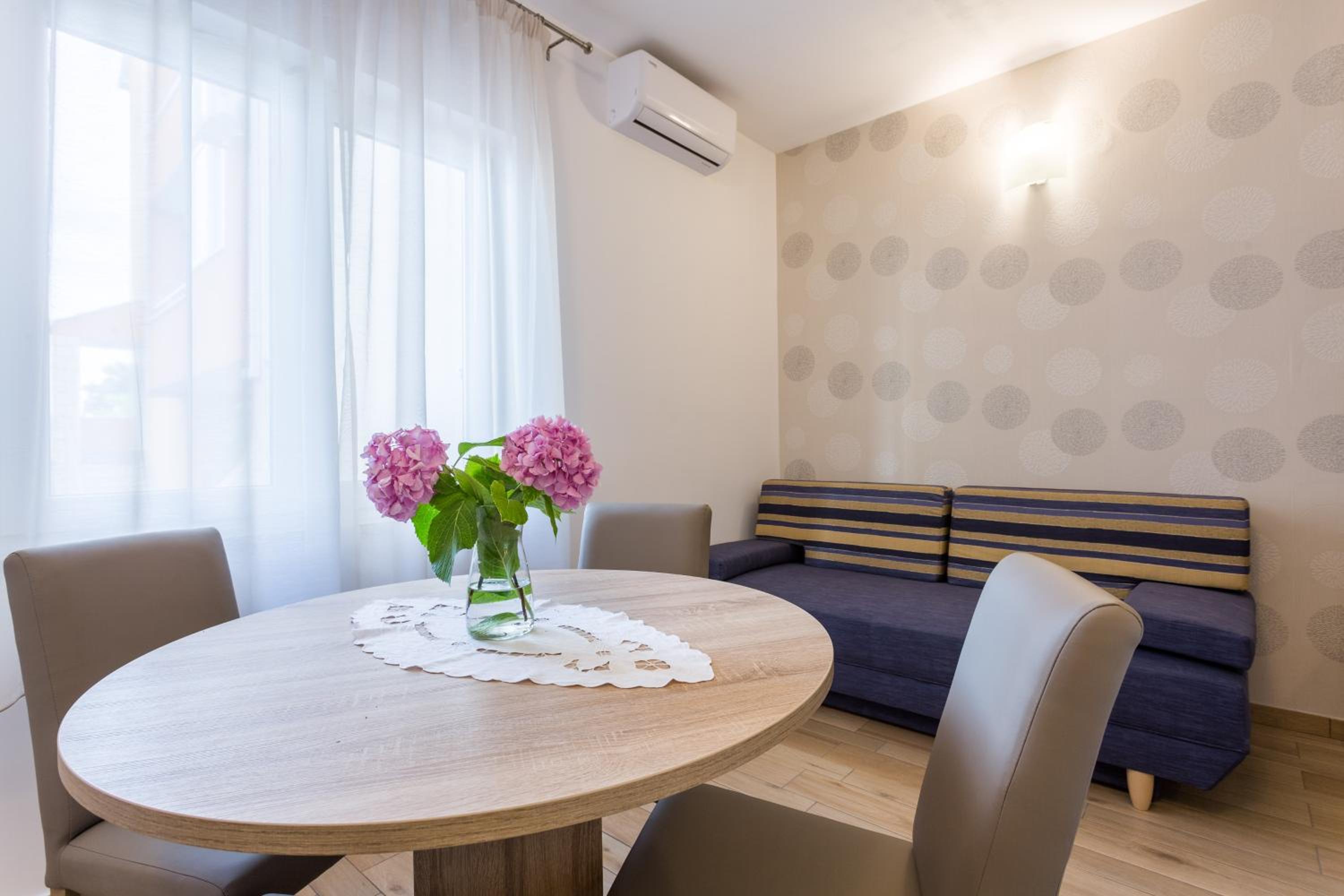 Guest house "Litus"