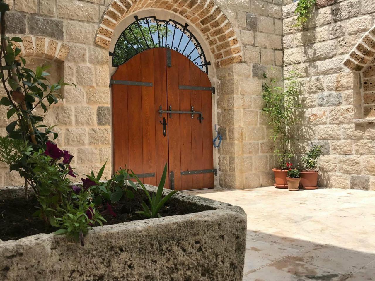 Stone house 264 view 4
