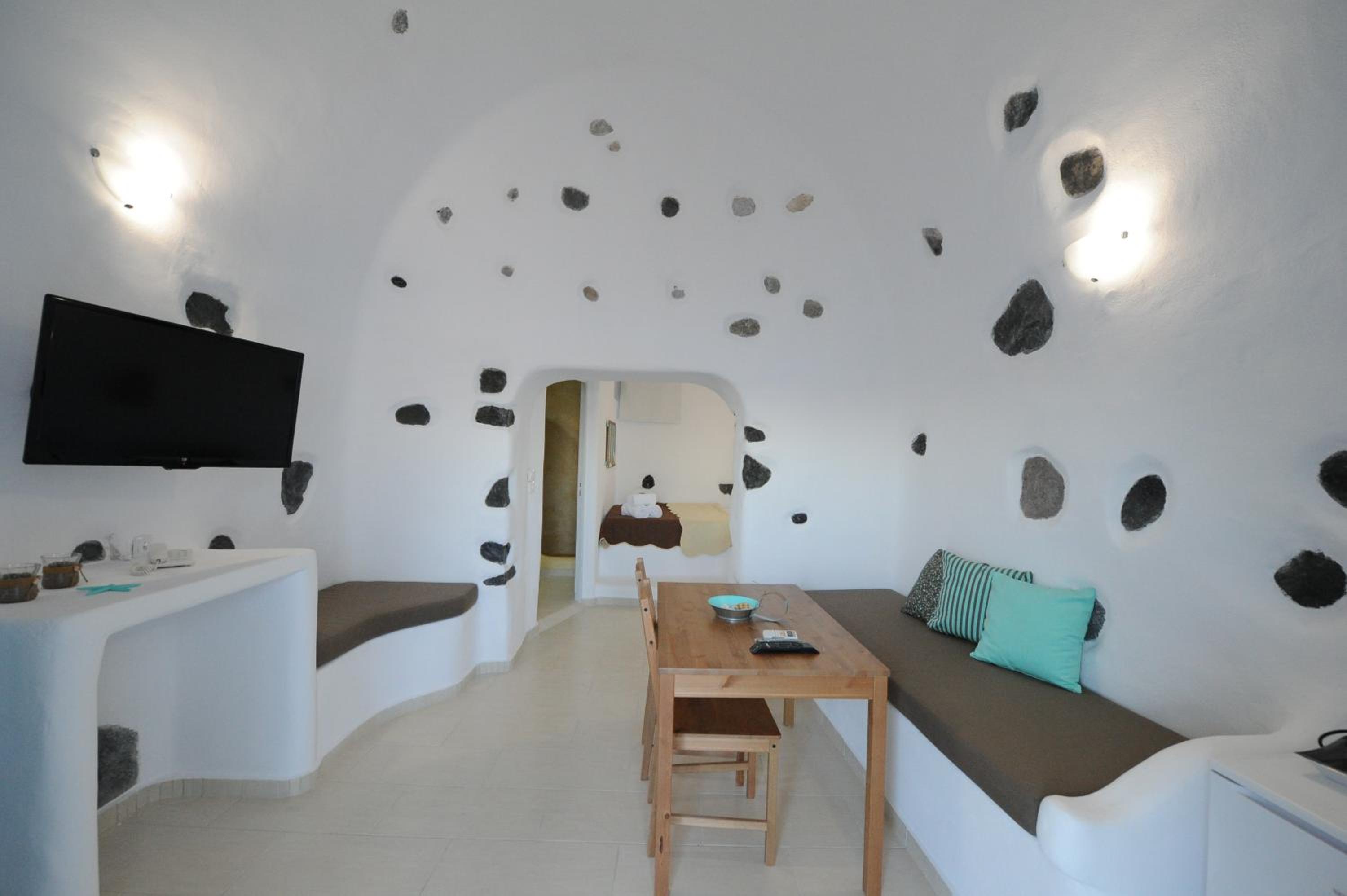 Manias Fira Residences