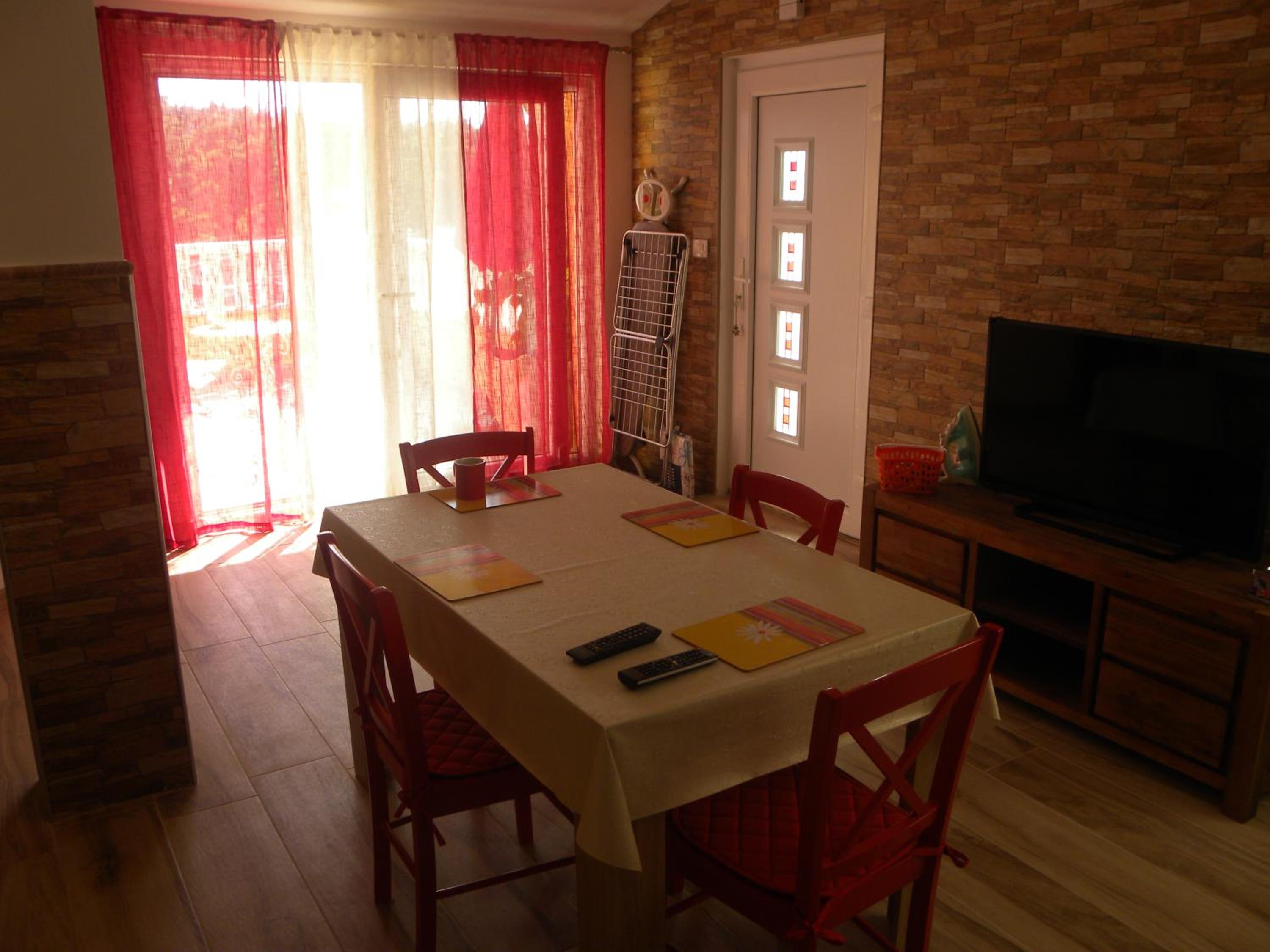 Photo 51