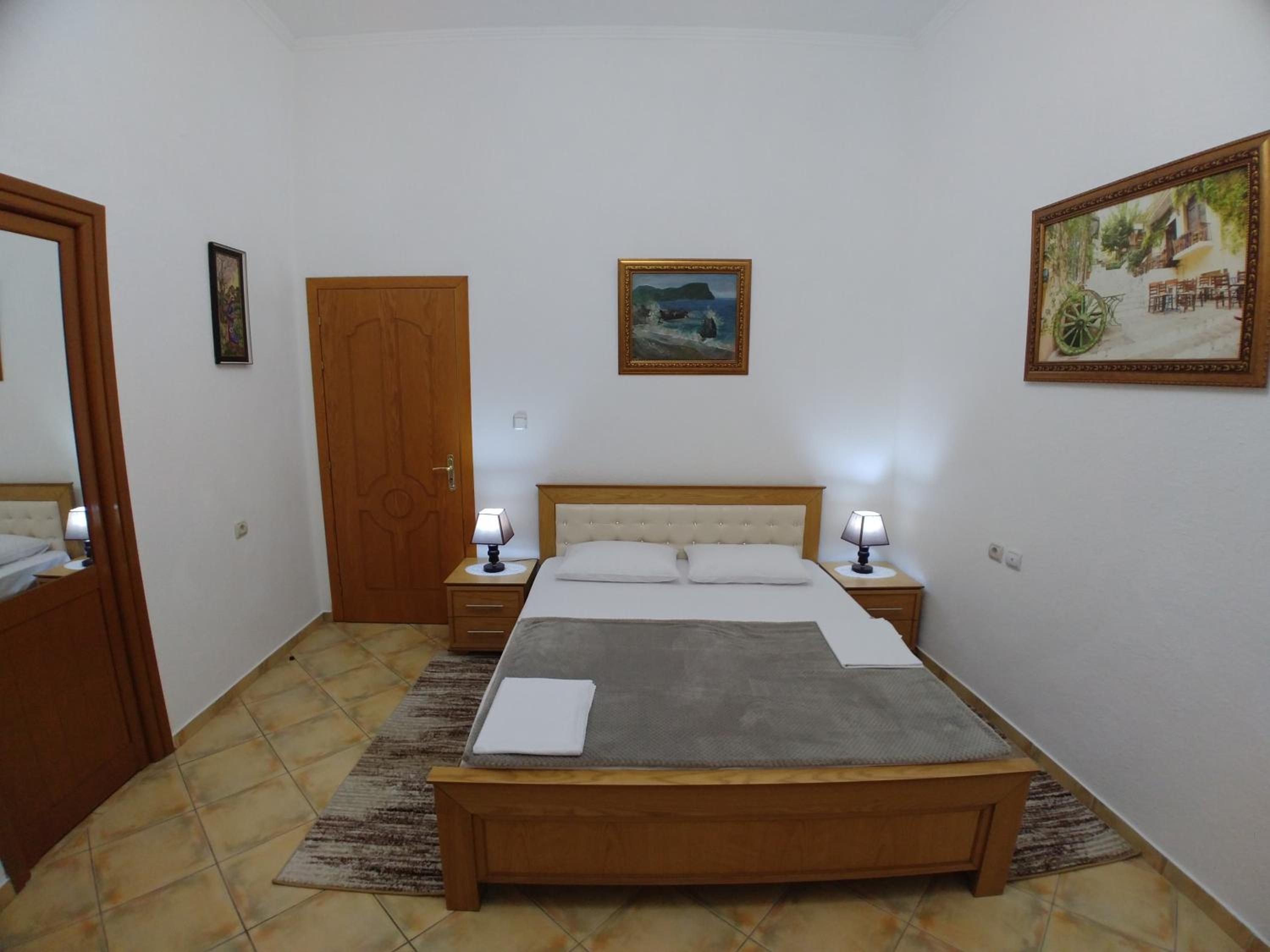 Guest House Urat