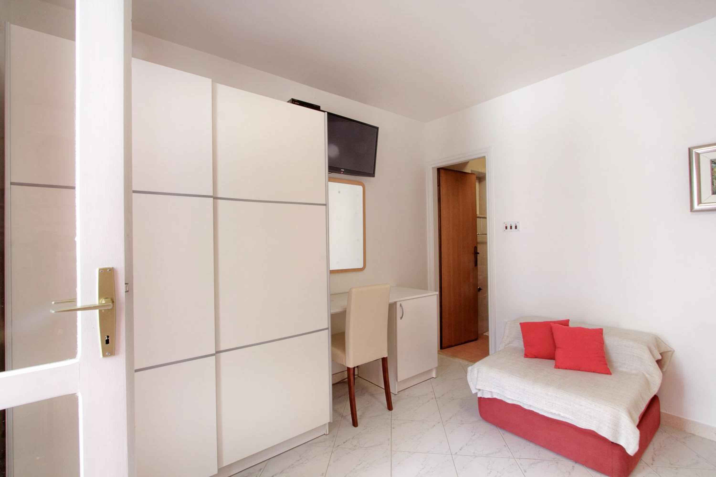 Apartments Nine Slano view 4