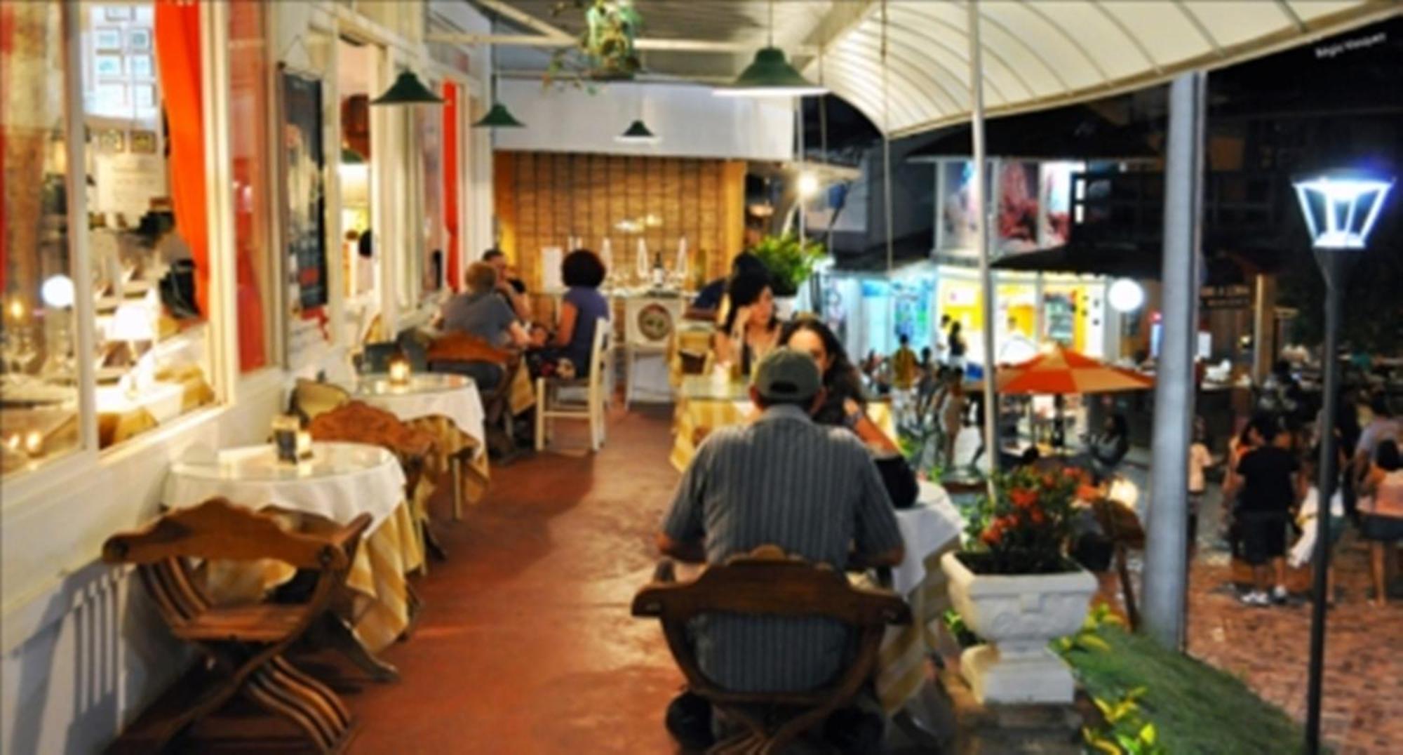 restaurant