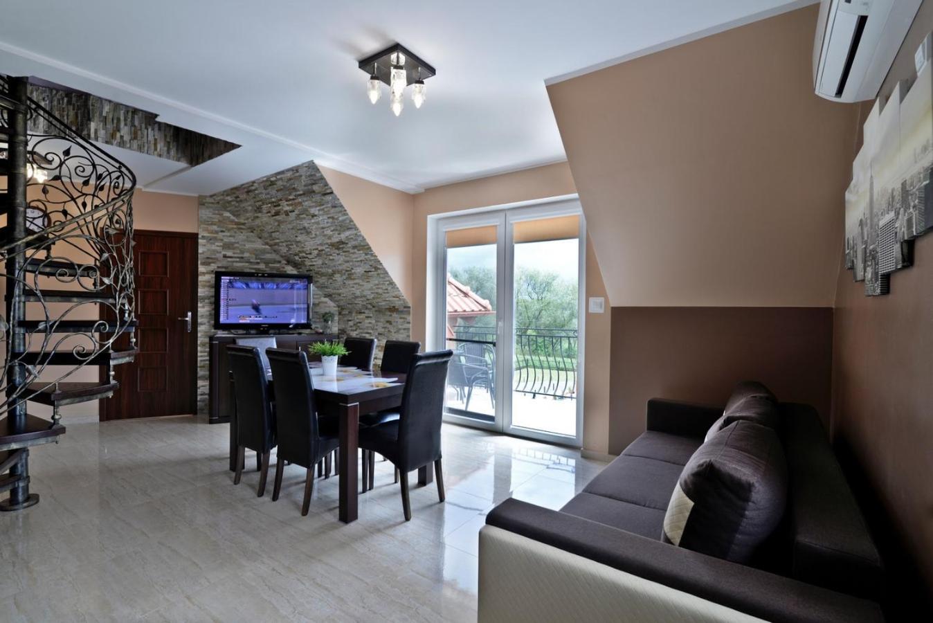 APARTAMENT PIOTR i PAWEŁ 8 os KRYNICA MORSKA DELUXE 2 poziomy
