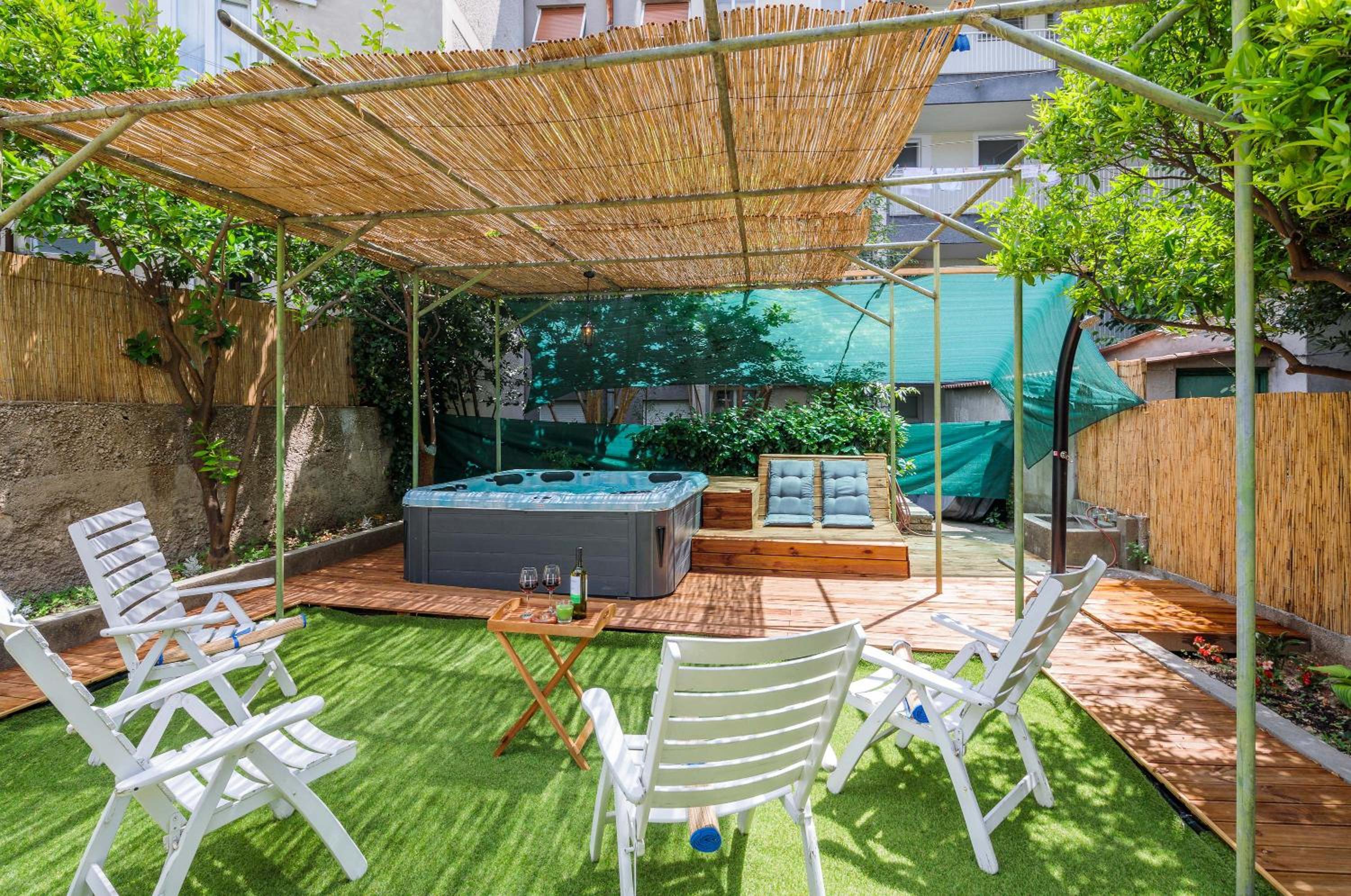 PLR-Royal luxury apartment