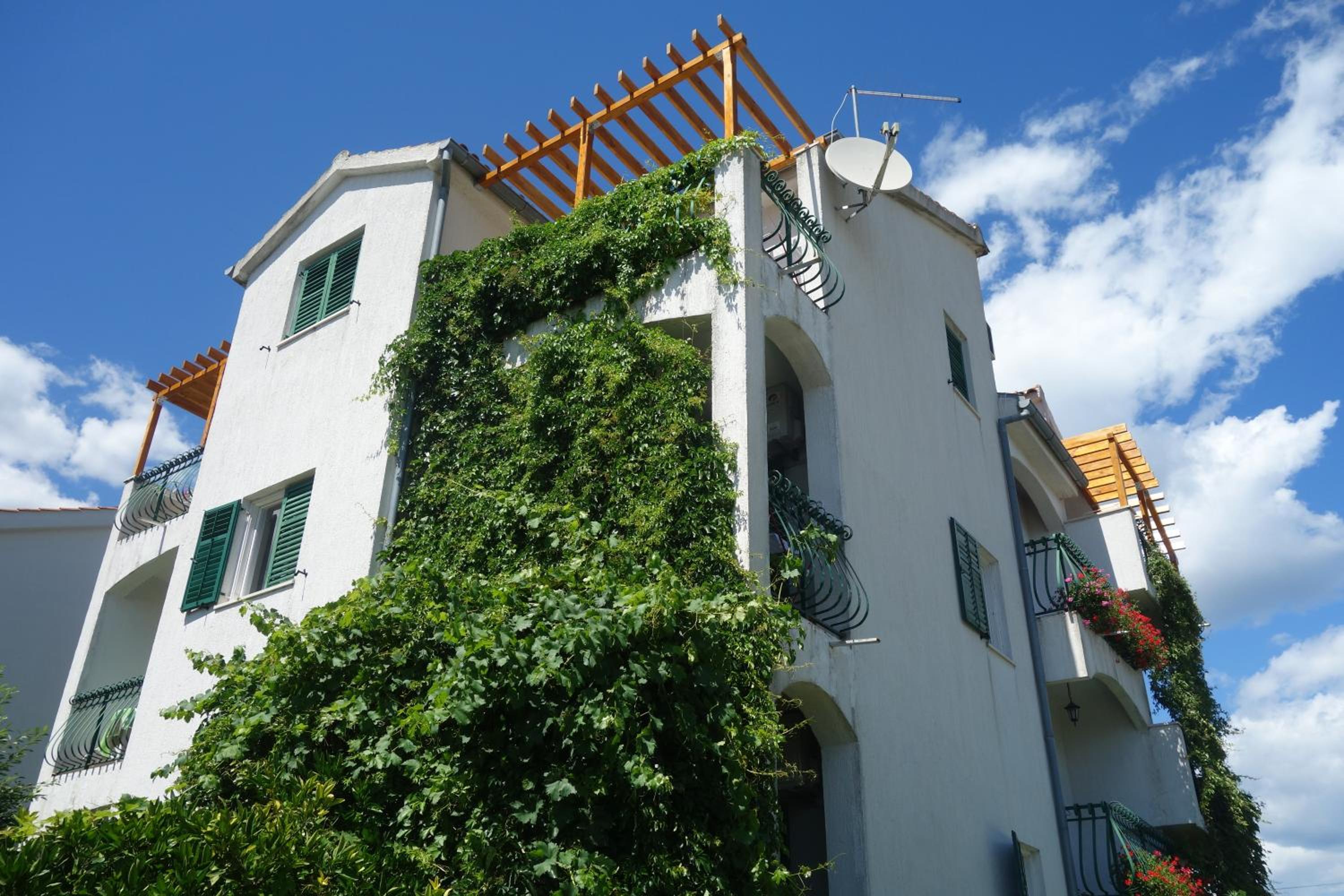 Apartments Nada