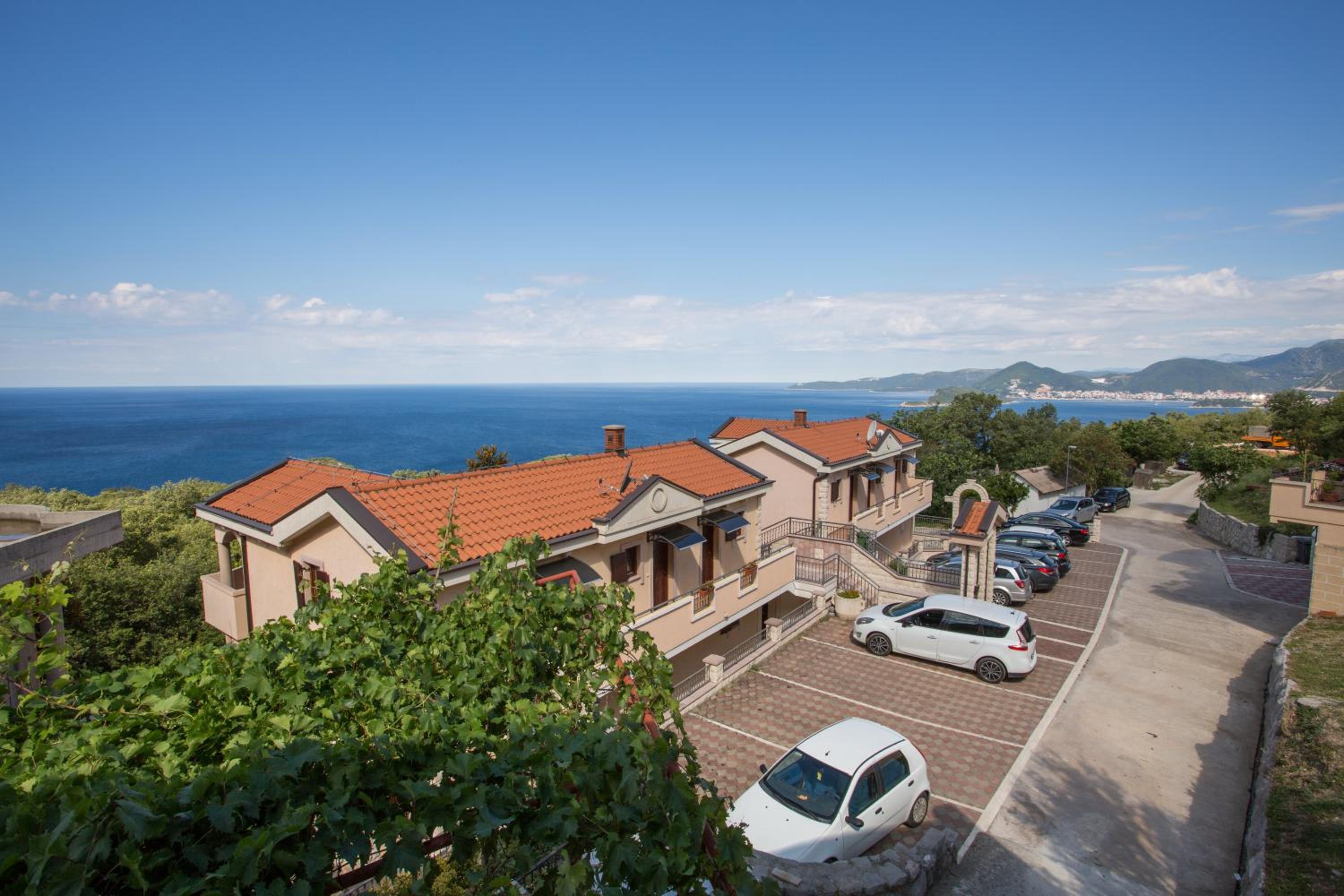 Apartments Natasa photo 2