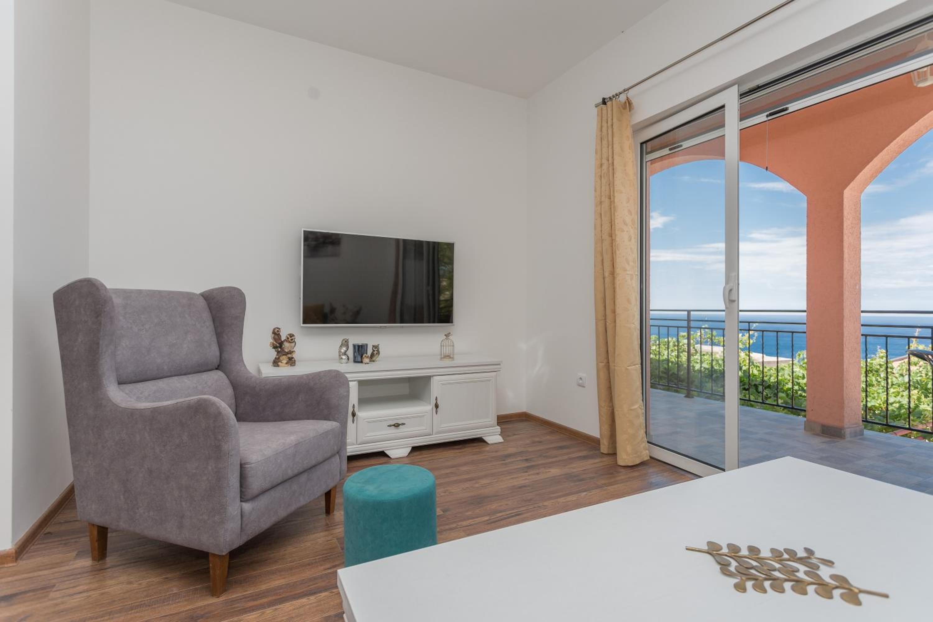 Apartments Natasa photo 3