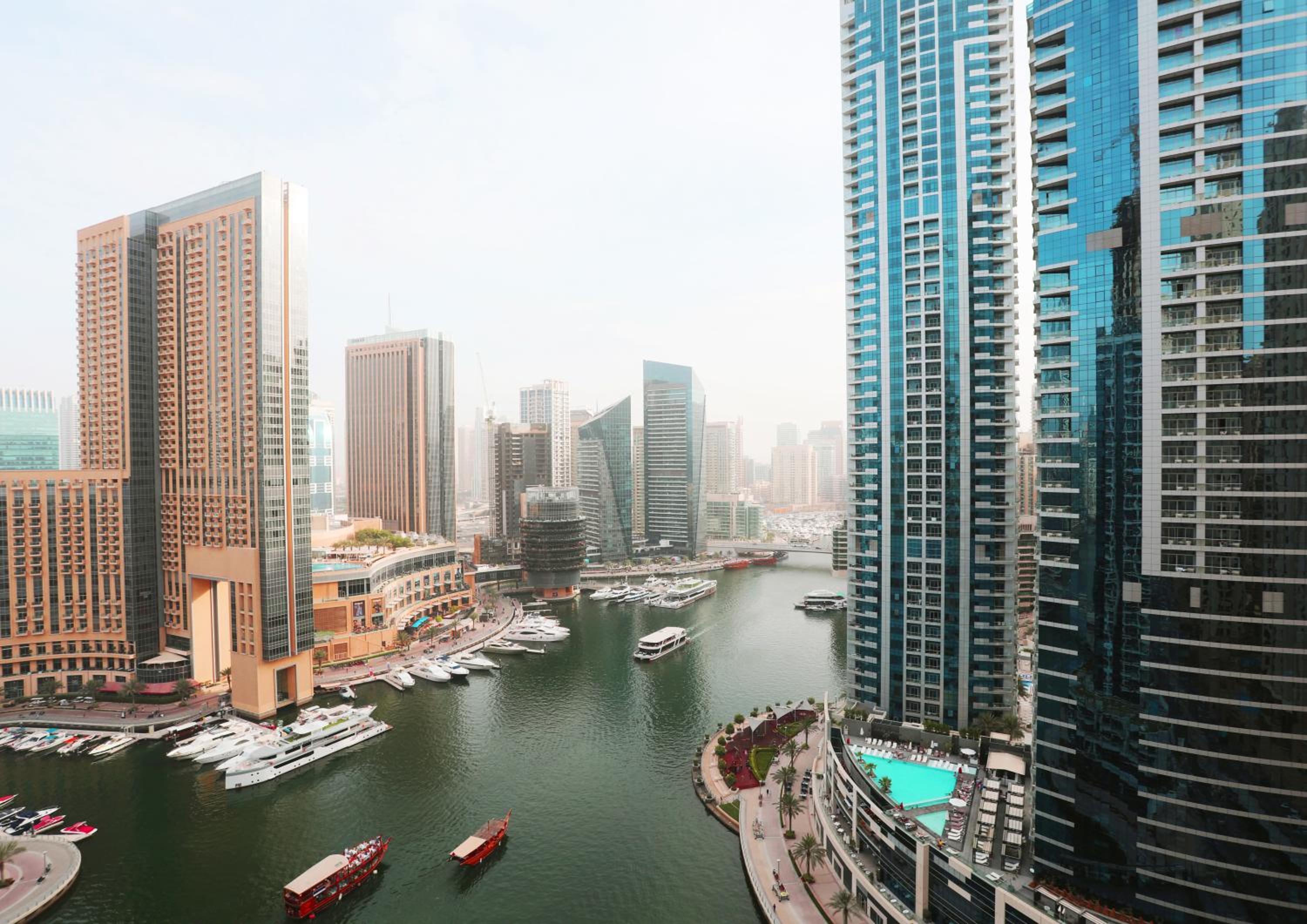 Golden Stay Vacation Homes continental tower marina