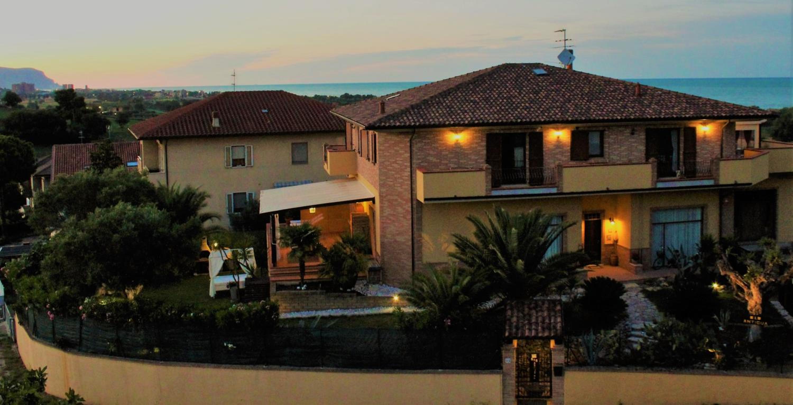 Antigua B&B