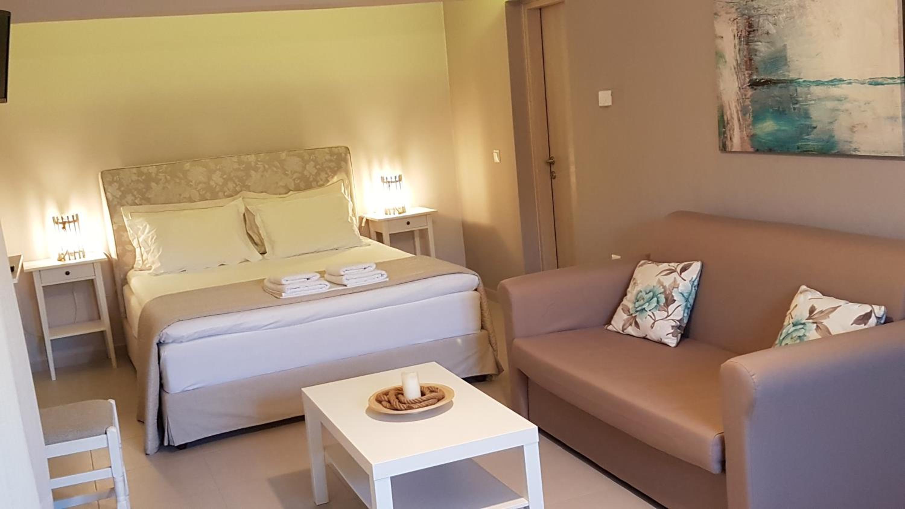 Vito's Parga View Apartments