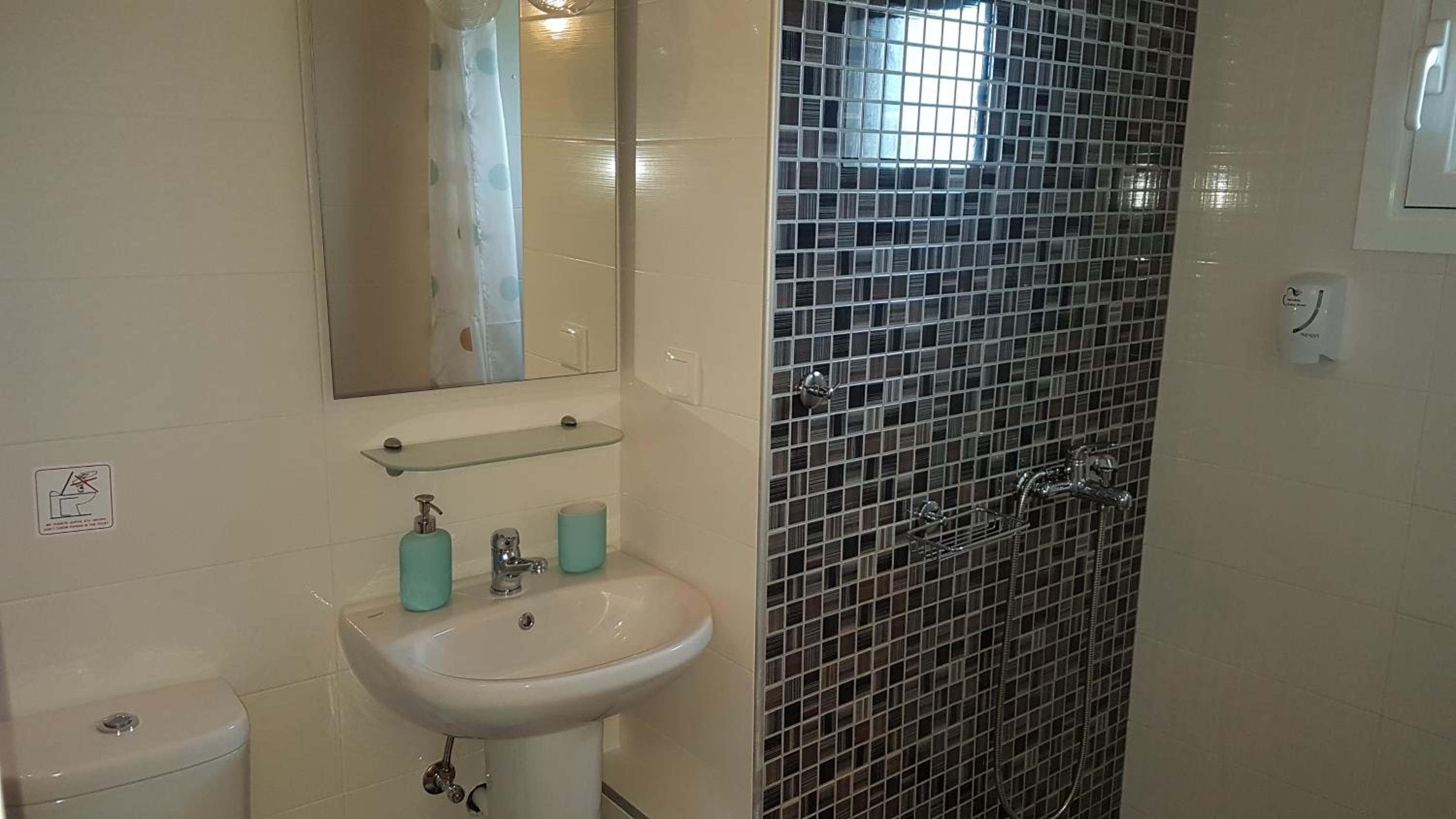 Vito's Parga View Apartments