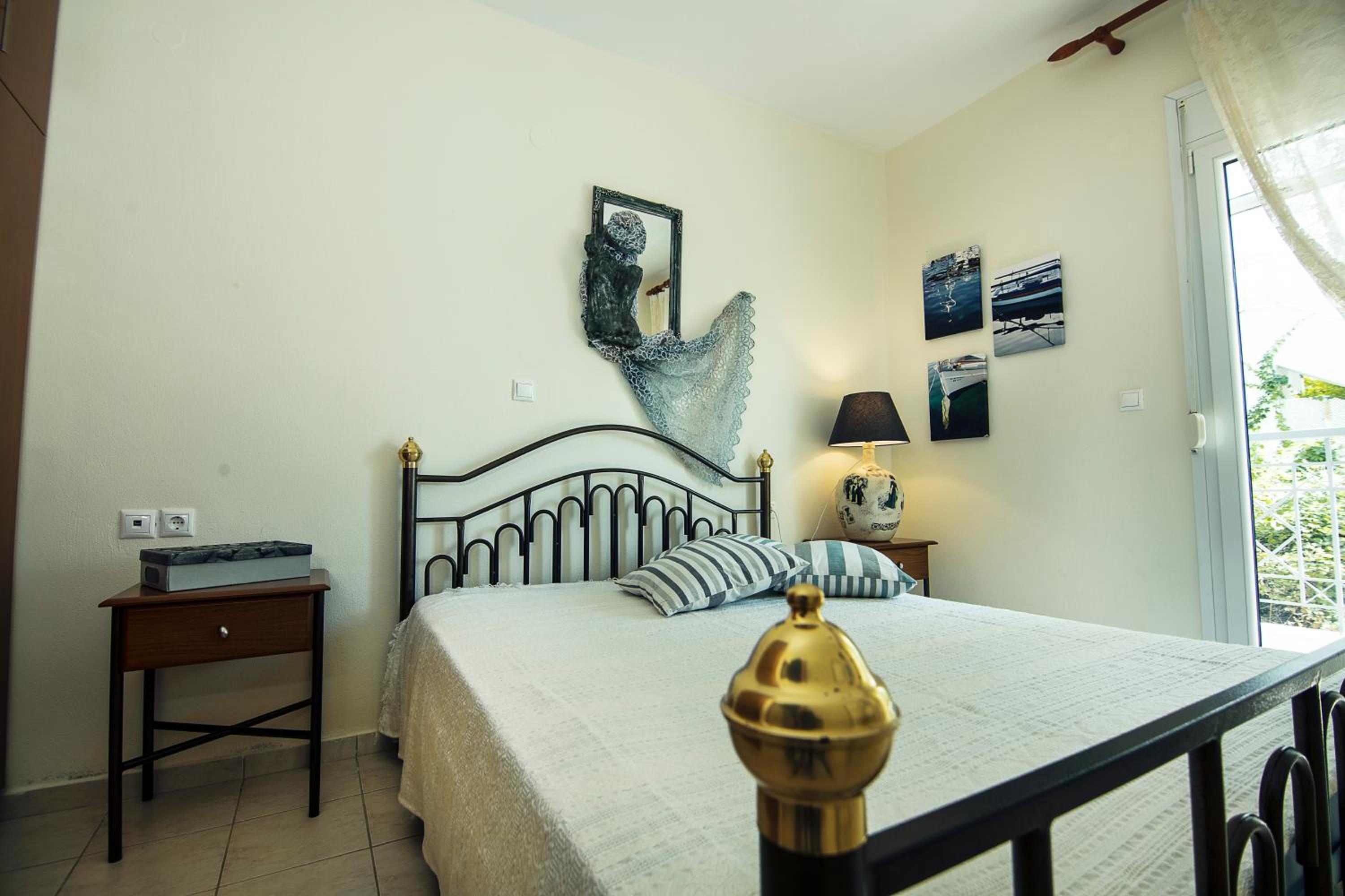Menexe Apartments-Kelyfos view 4