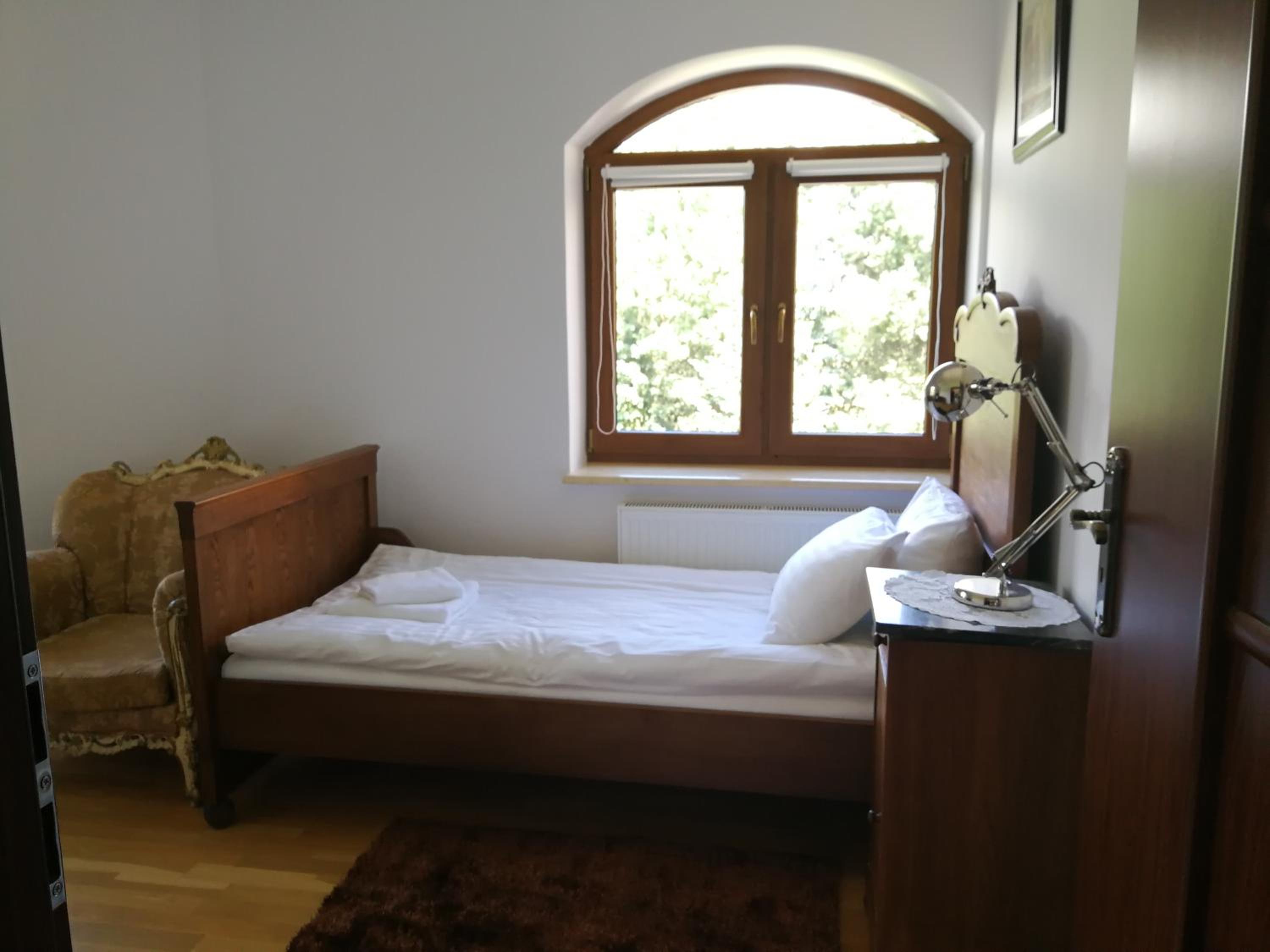 Photo 37