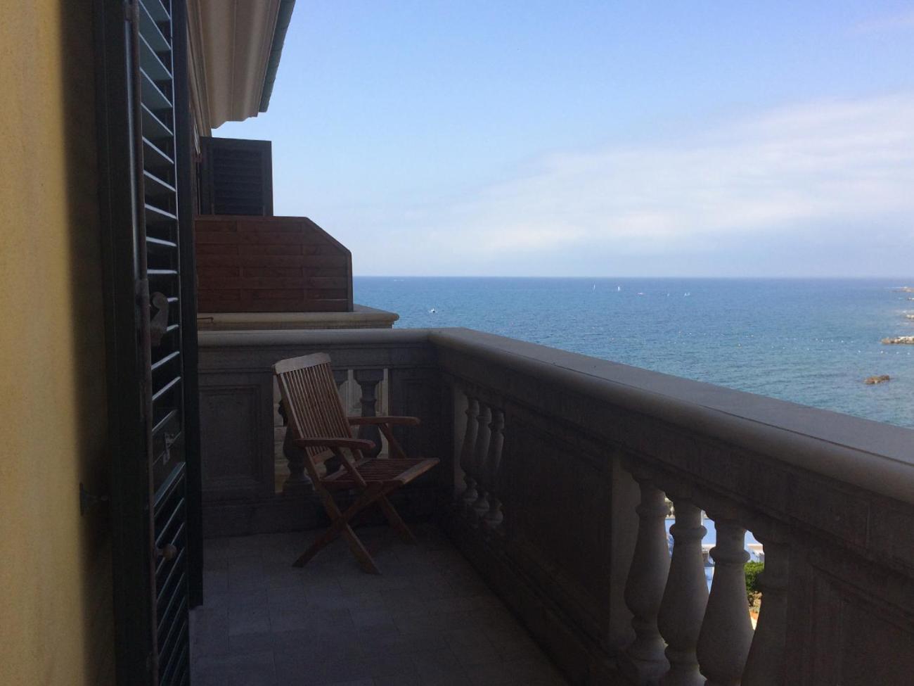 Appartamenti fronte mare