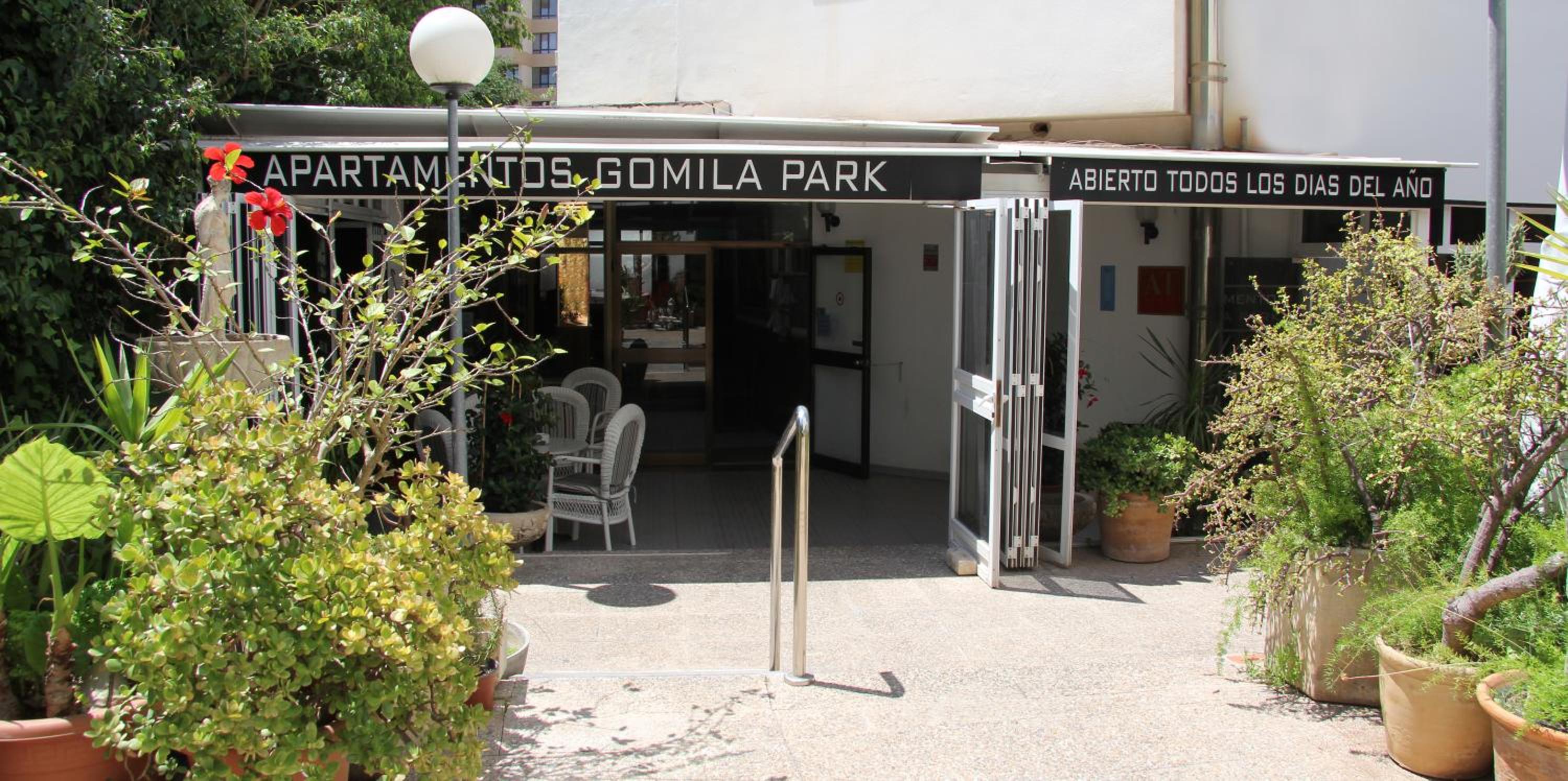 Apartamentos Gomila Park