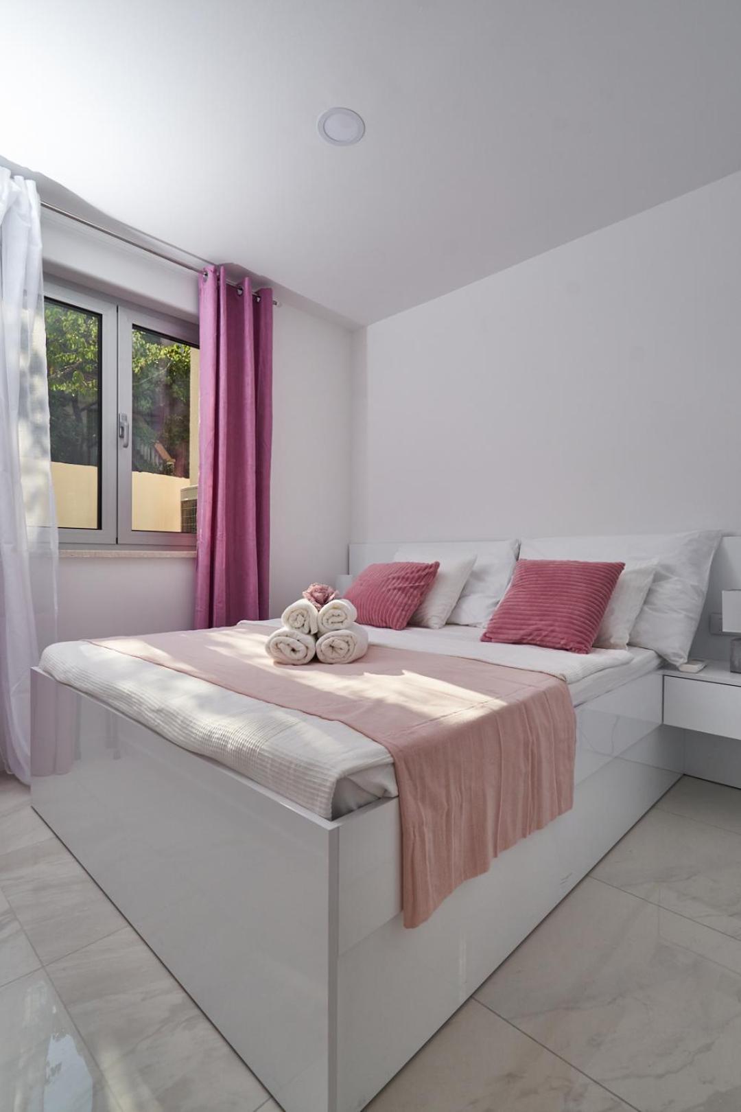 Brand new Apartment S & U
