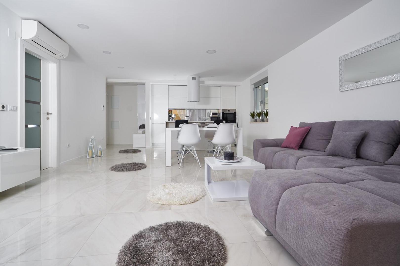 Brand new Apartment S & U