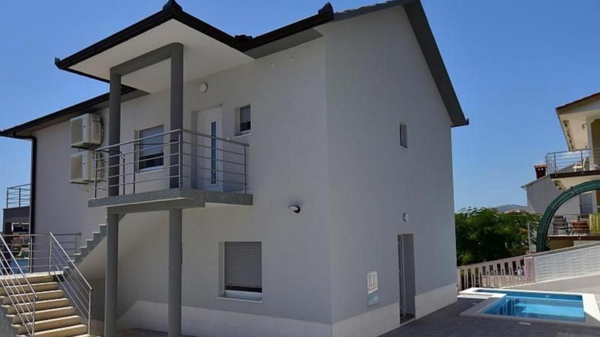 Apartments Bilobrk view 4