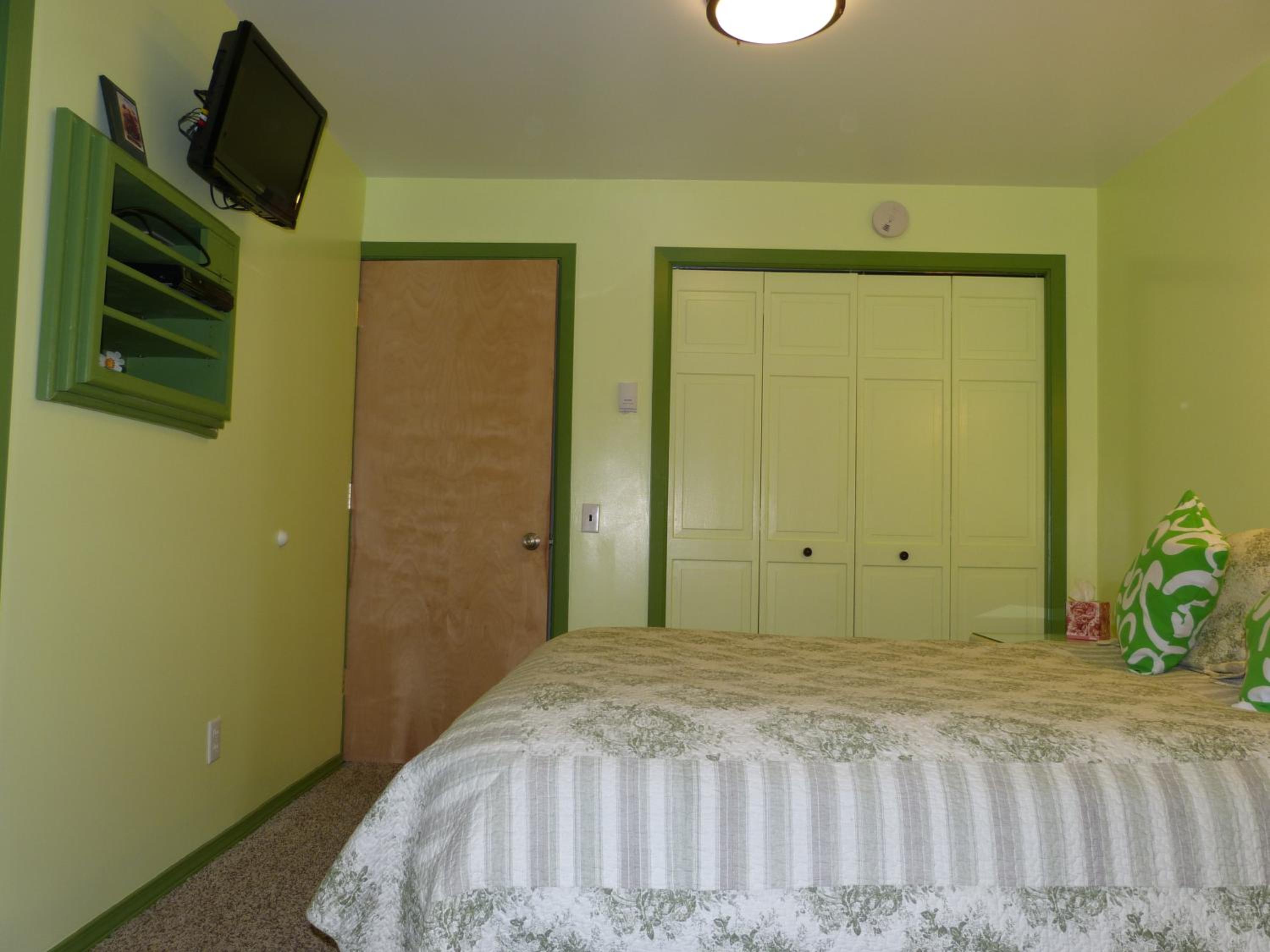 Homer Vacations - Halcyon Heights BB/Inn - Property Image 93