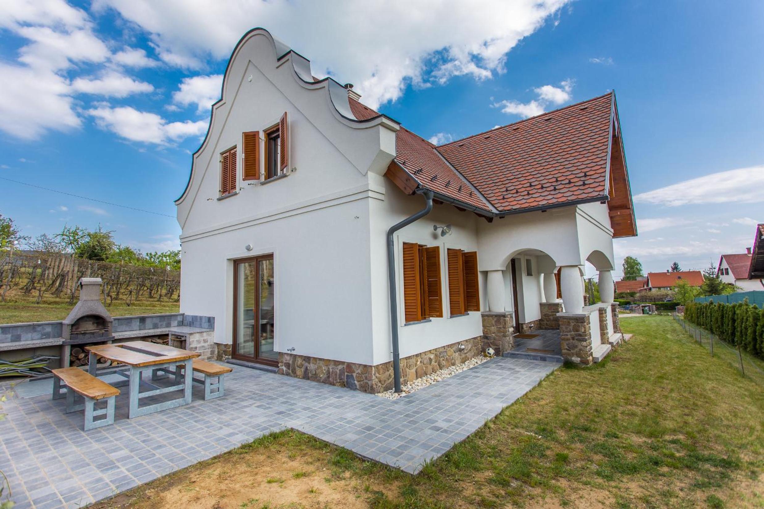 VIVAZA Villa Szigliget
