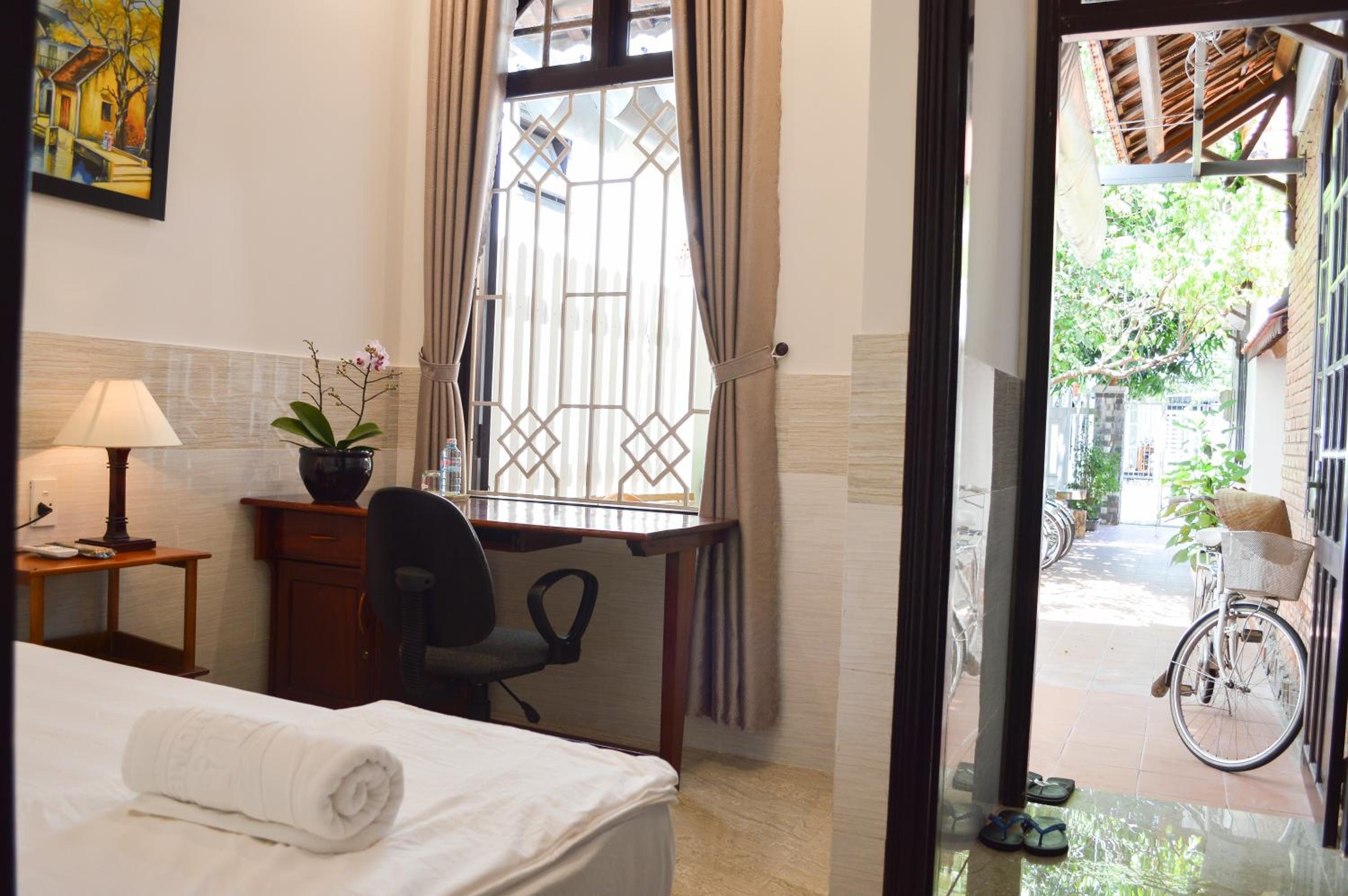 HaLo HomeStay