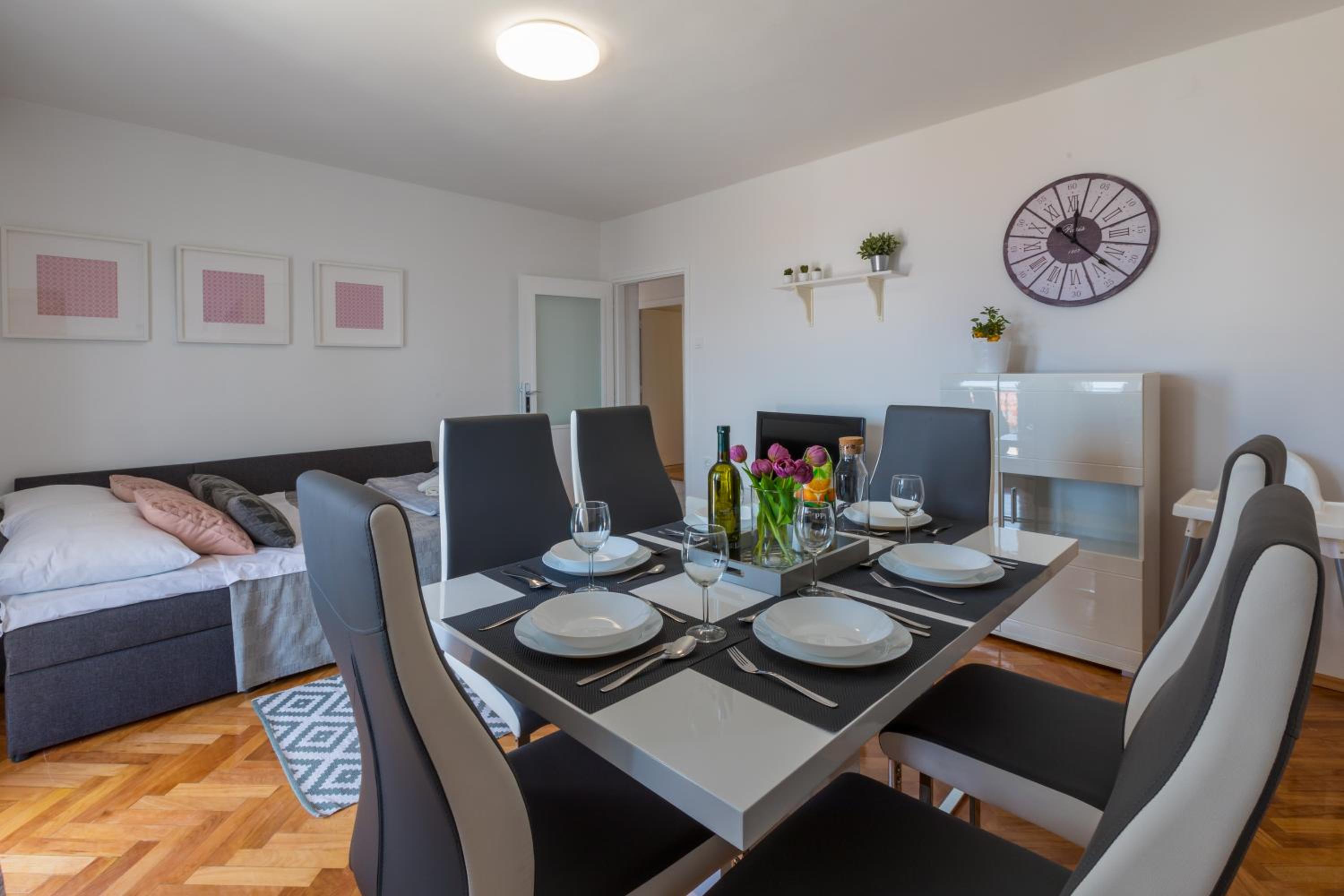 Apartment Ankica L4 view 2