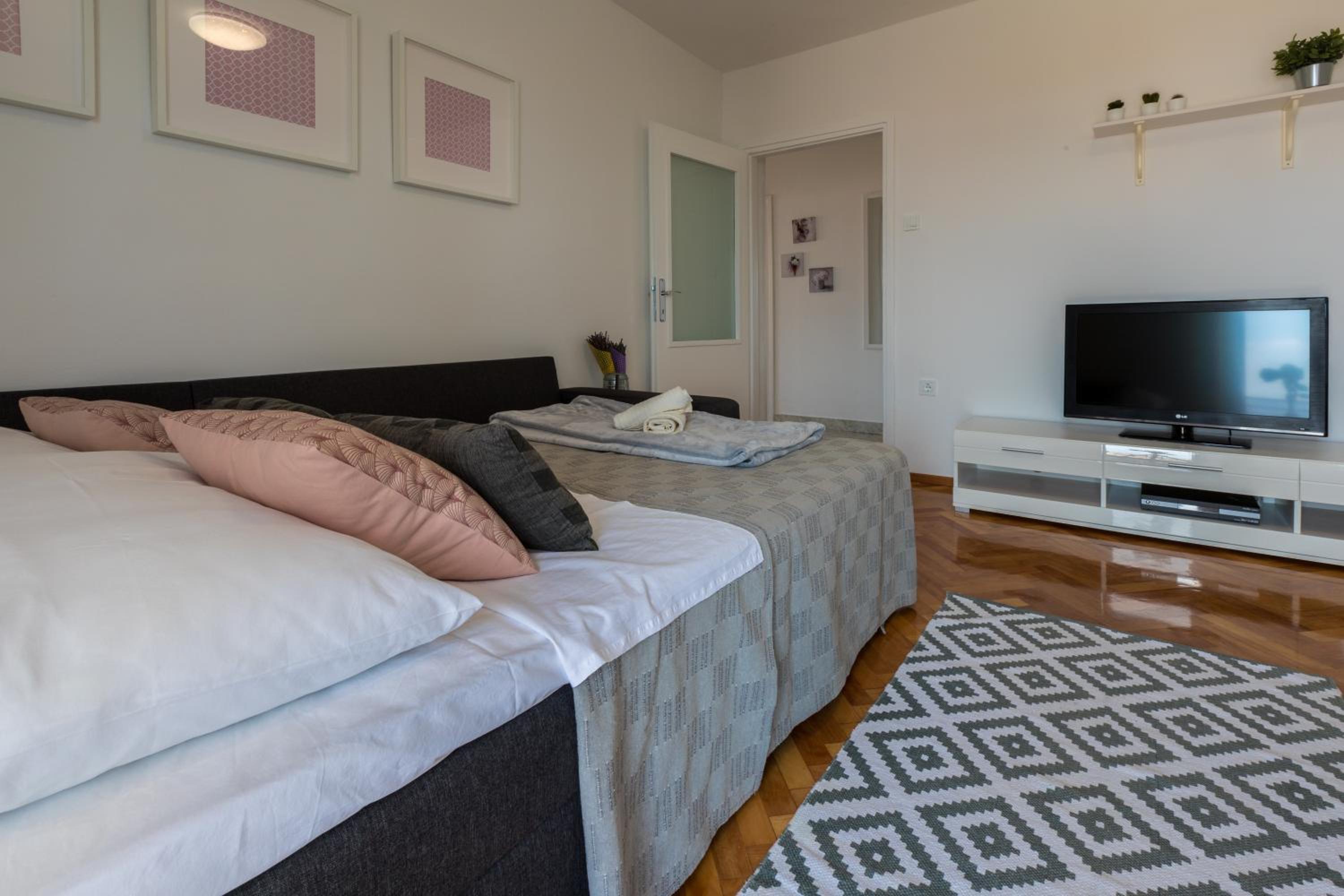 Apartment Ankica L4 view 4