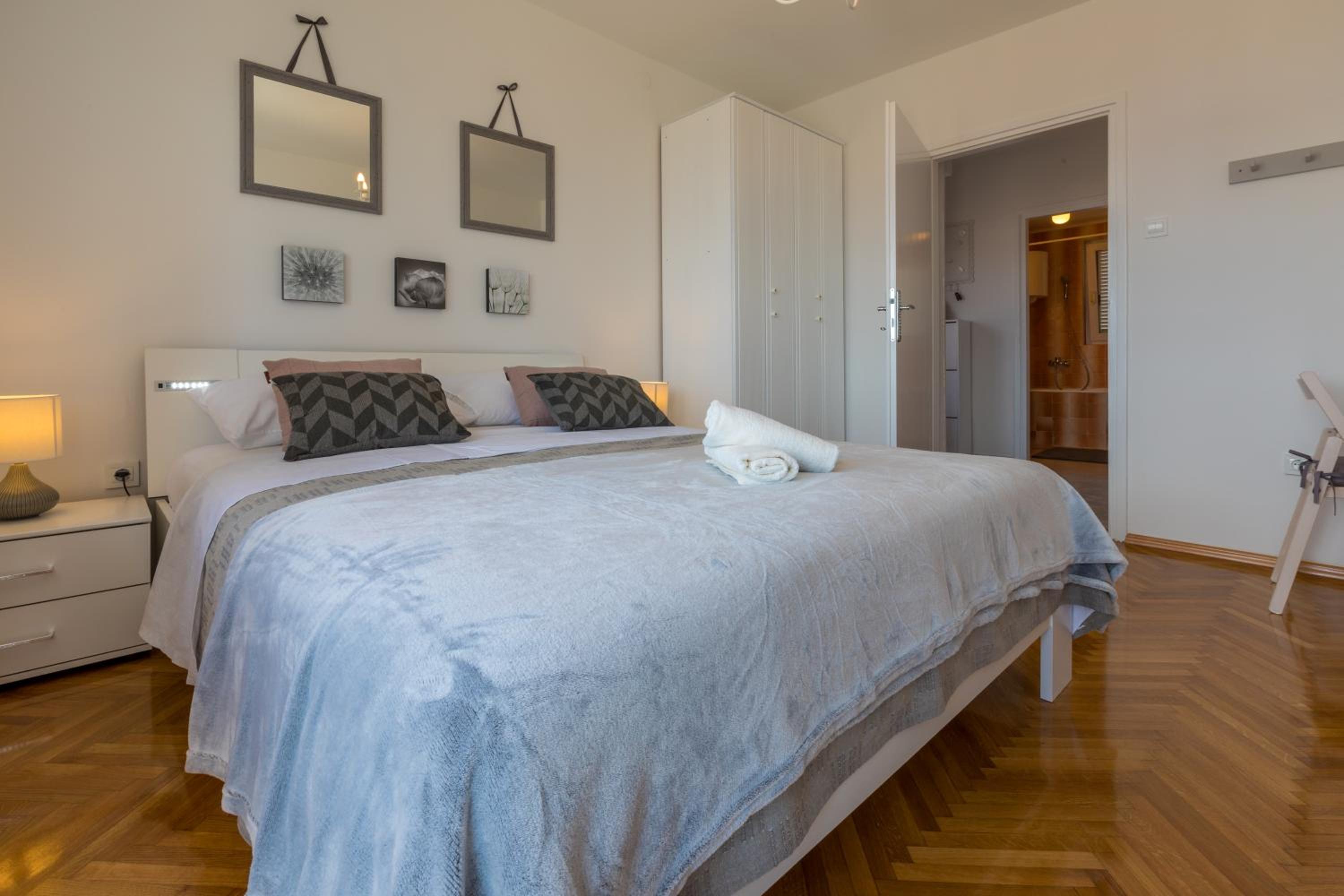 Apartment Ankica L4 view 5