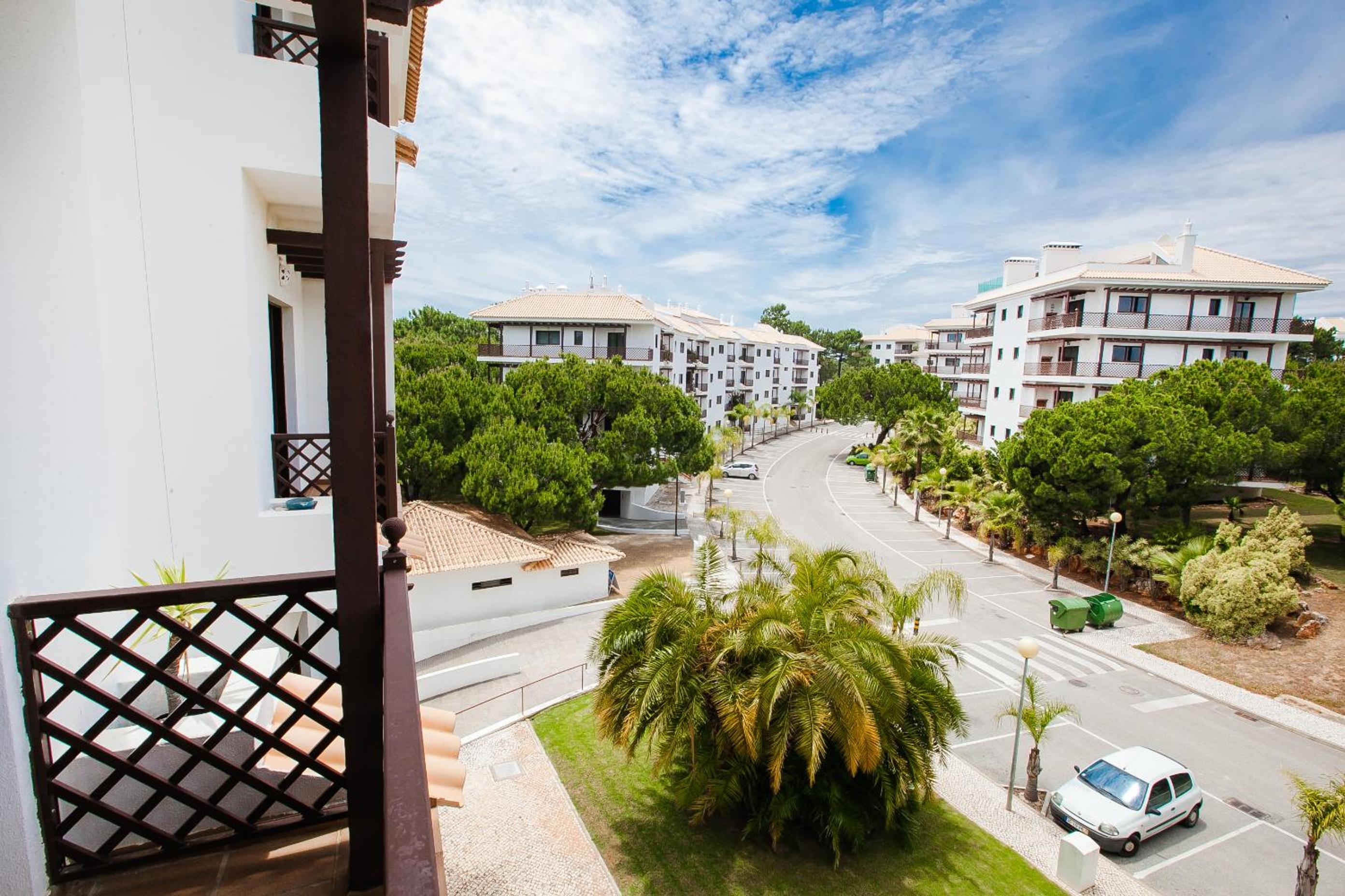 Excellent T2 apartment with pools 400m Falesia beach view 2