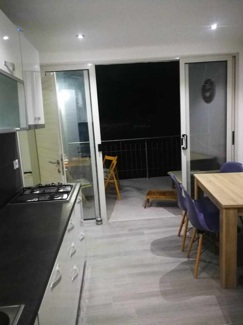 Photo 33