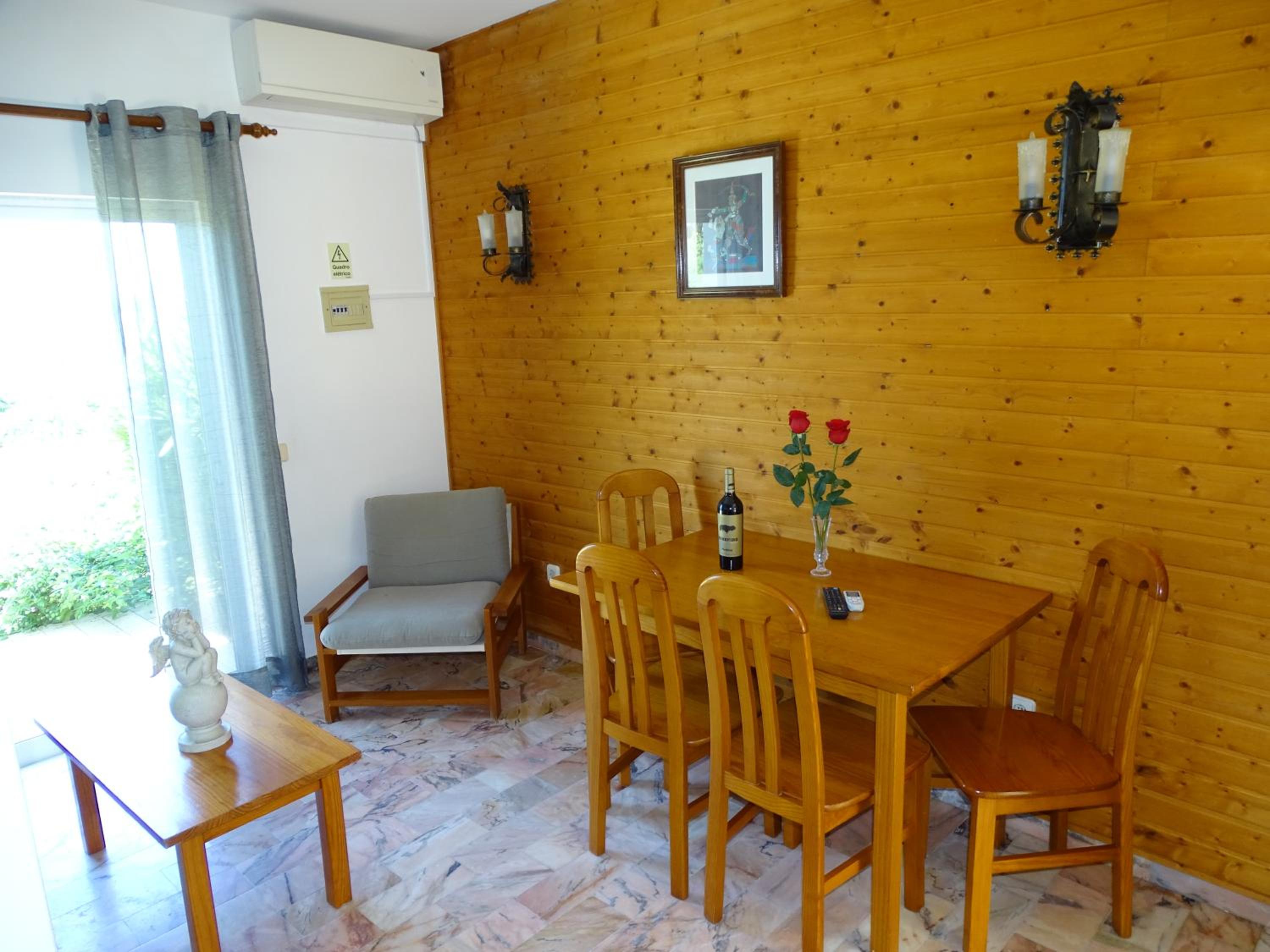 Falfeira Apartments