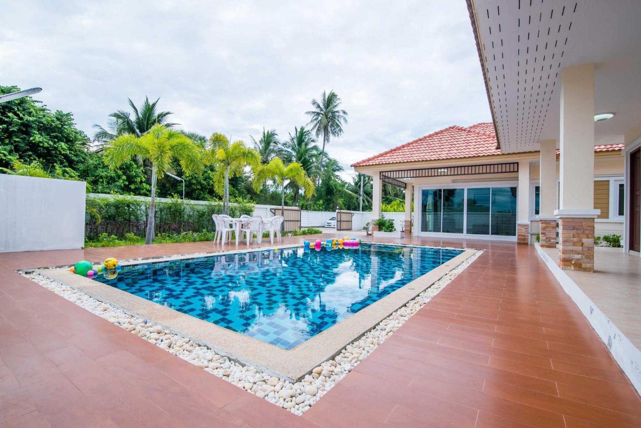 The Legacy Huahin Pool Villa