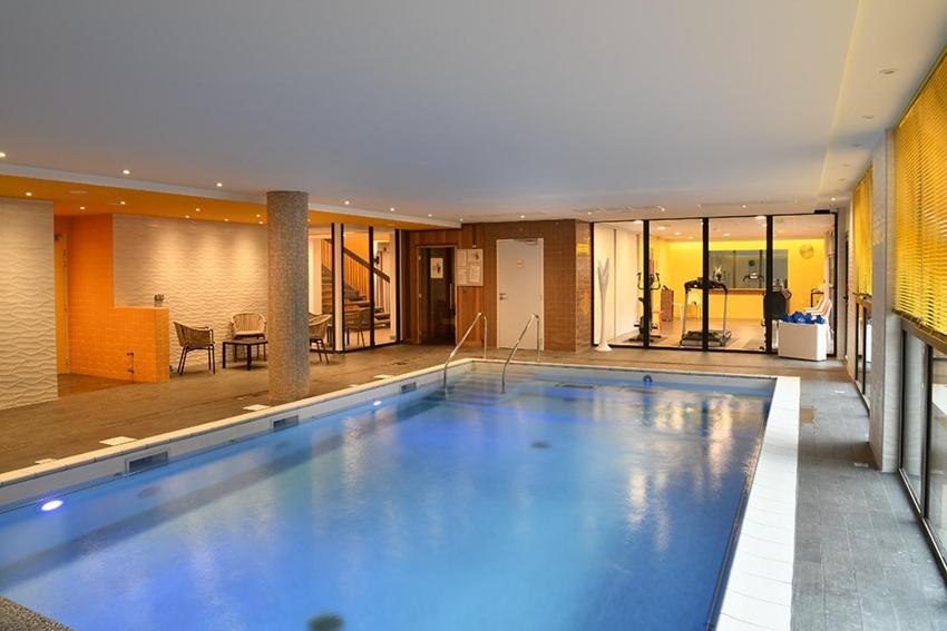 indoor pool