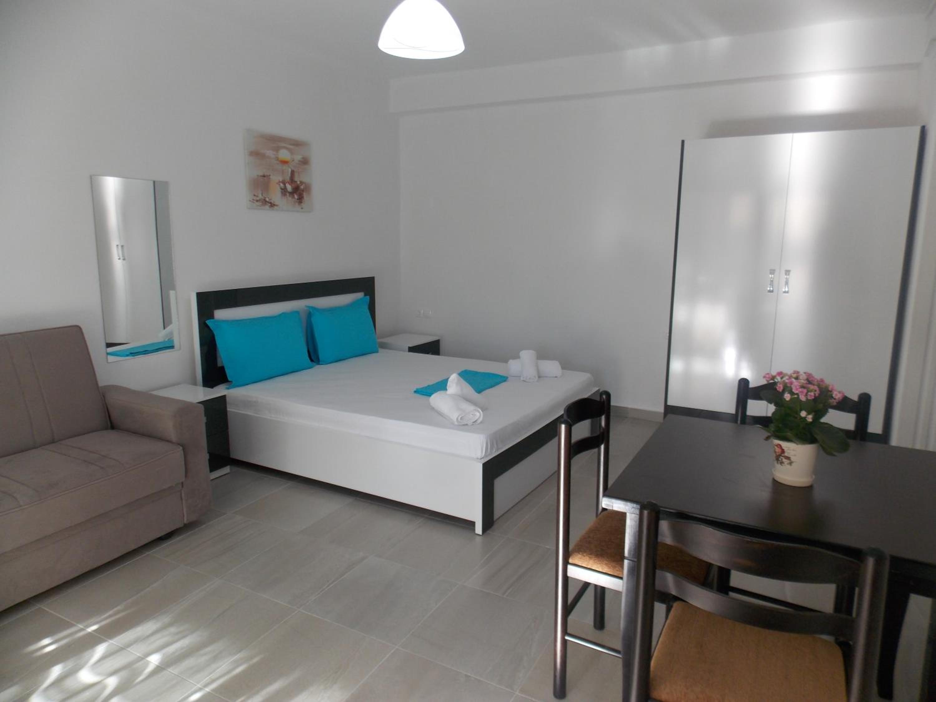Elvin Apartments photo 4