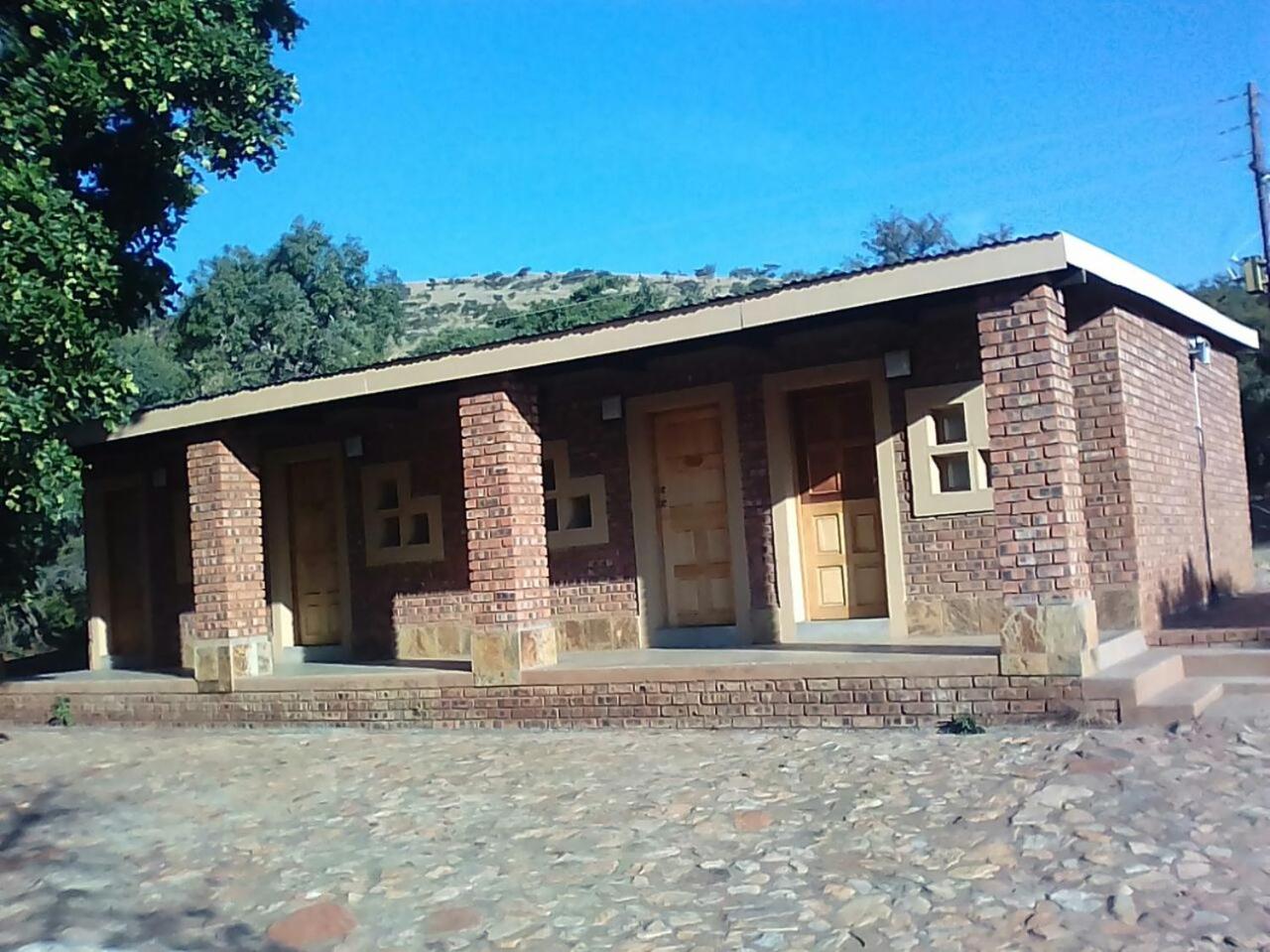 Photo 12