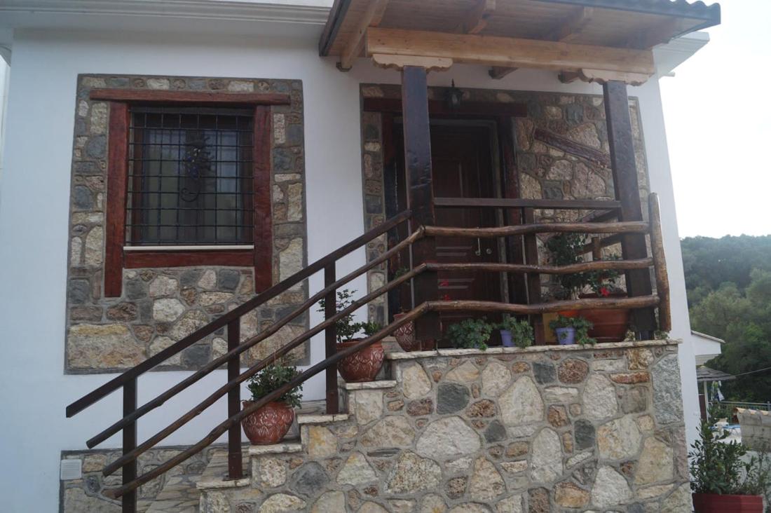 Irini Studios photo 3