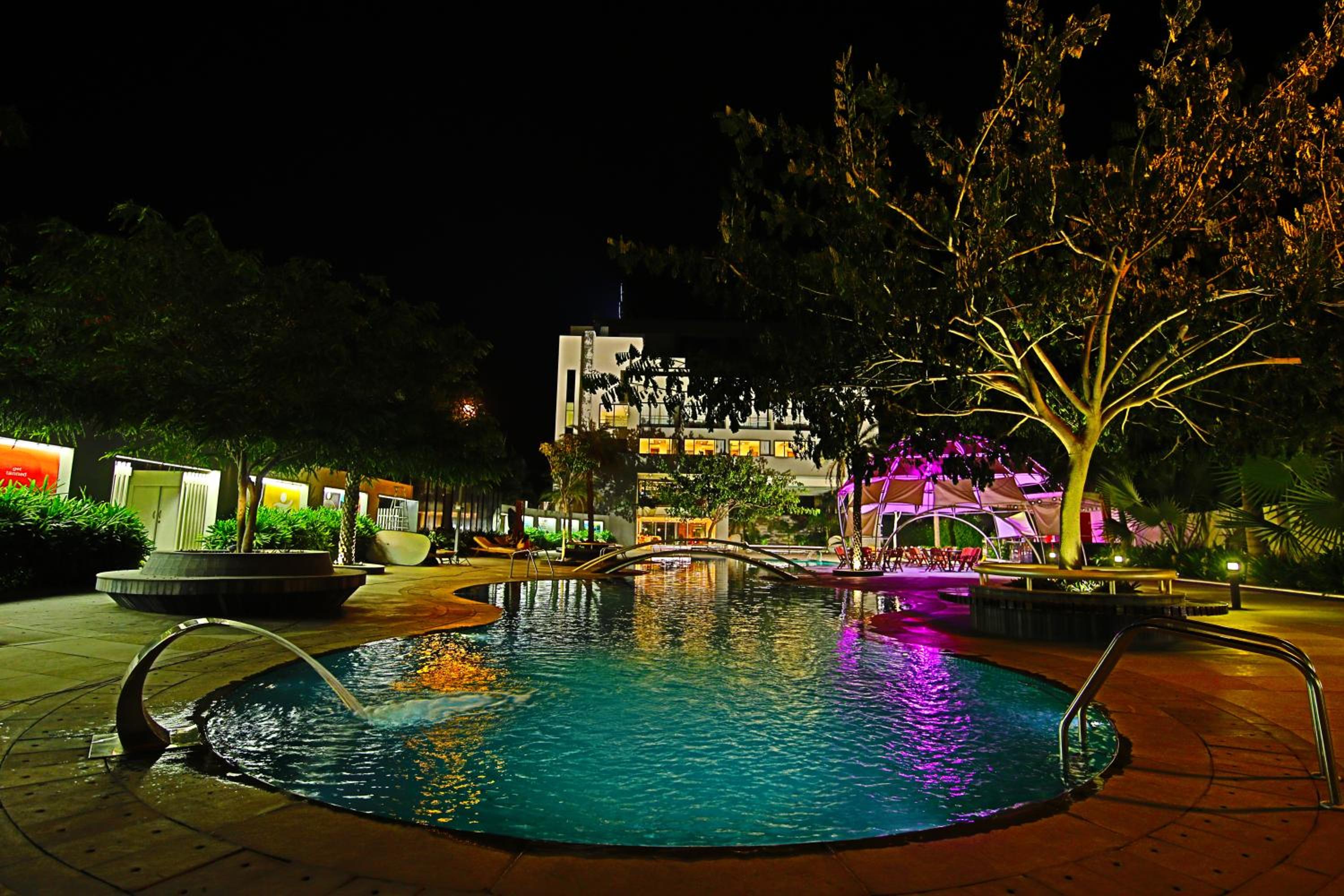 swimming pool