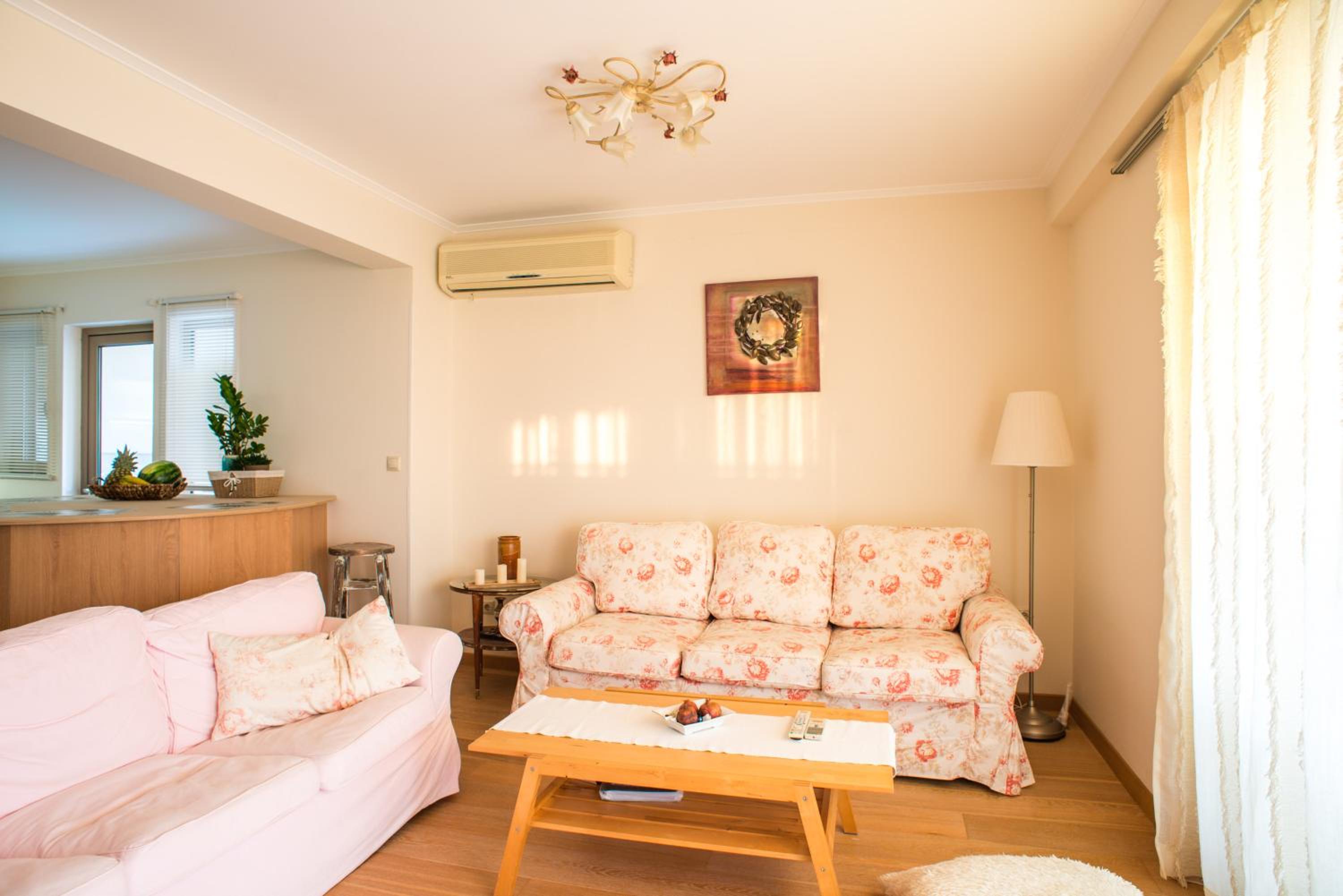 Modern Apartment with sea view in Saronida photo 2