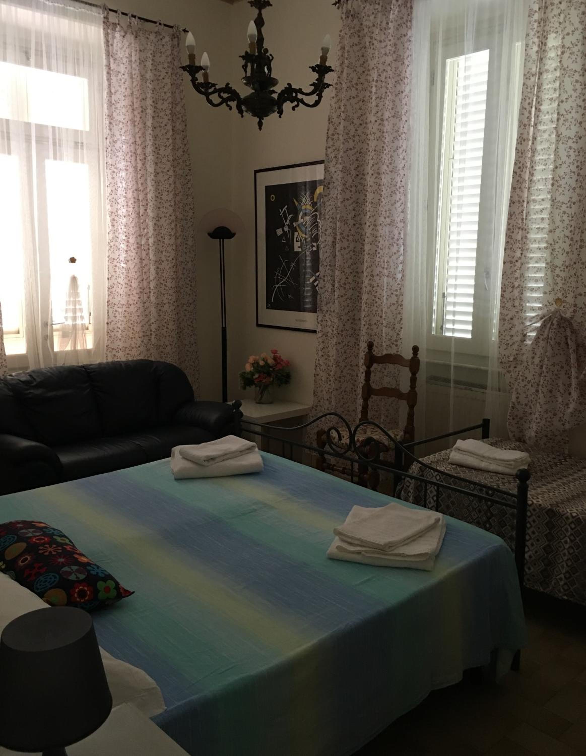Photo 38