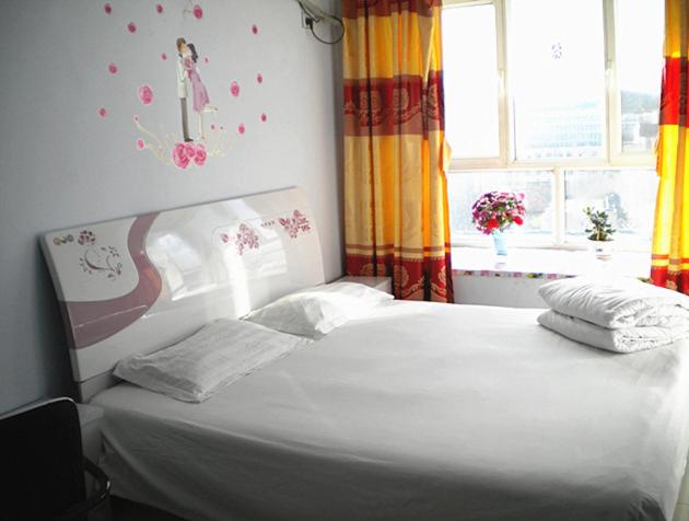 Chengde Mountain Resort Xinyu Apartment, photo 9